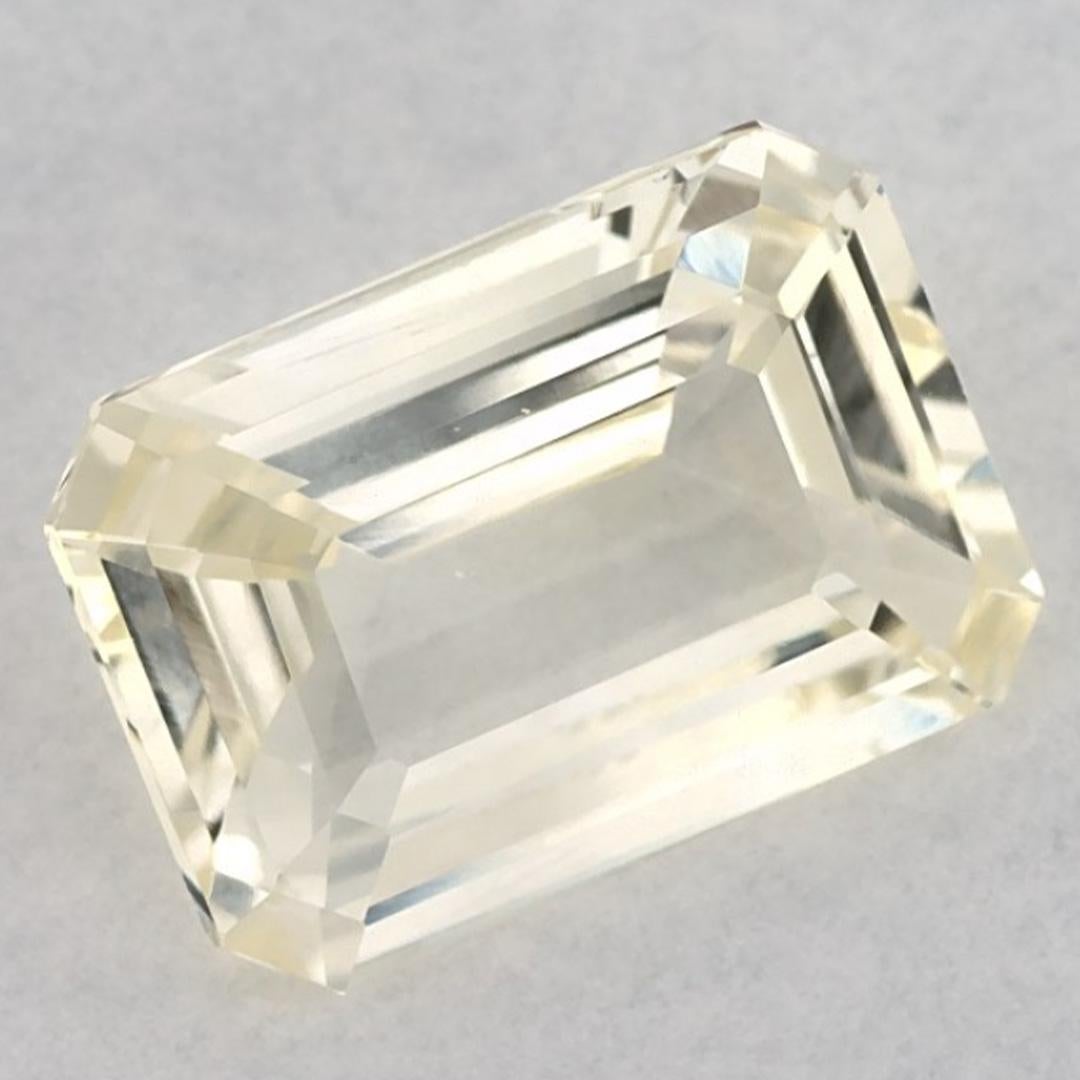 Taglio smeraldo 2.94 carati di zaffiro giallo ottagonale sciolto in vendita