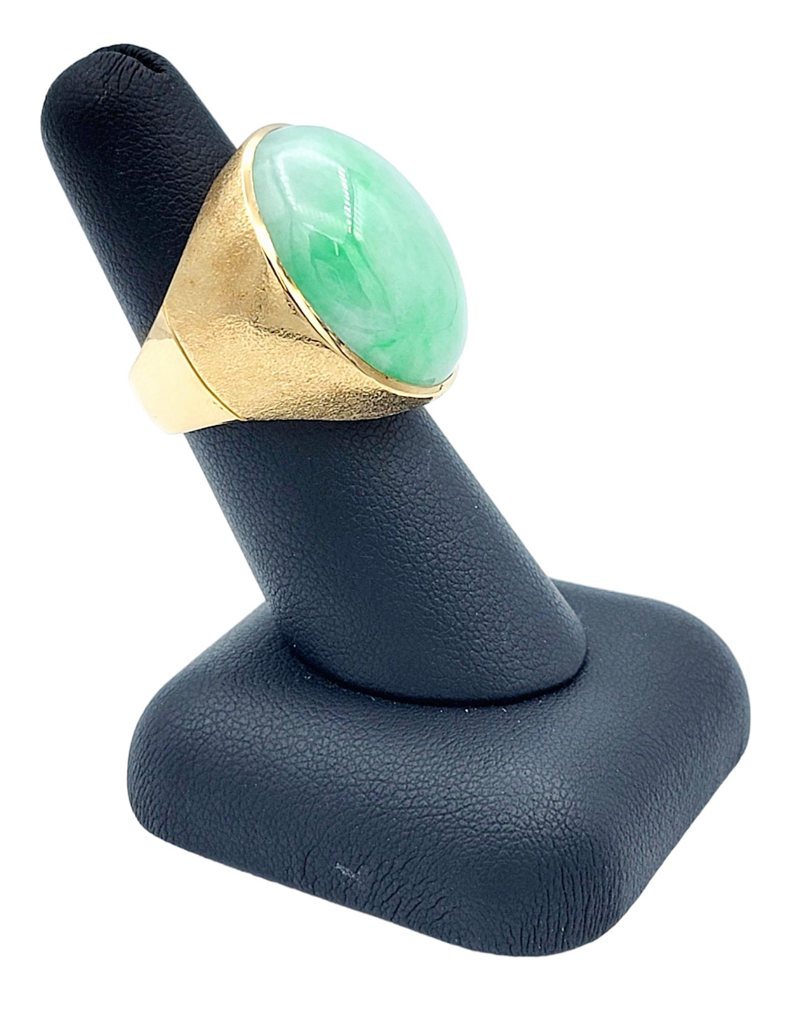 29.40 Carat Solitaire Oval Cabochon Green Nephrite Jade Ring in Yellow Gold For Sale 4