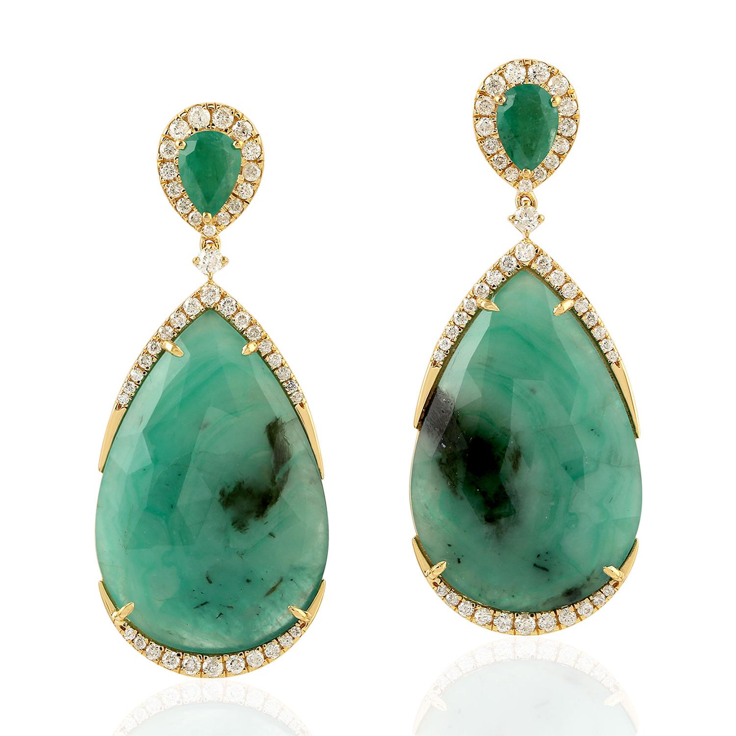 Pear Cut 29.43 Carat Emerald Diamond 18 Karat Gold Earrings For Sale