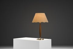 Lampada da tavolo "2945" per Karlskrona Lampfabriks, Svezia. Prima metà del XX secolo