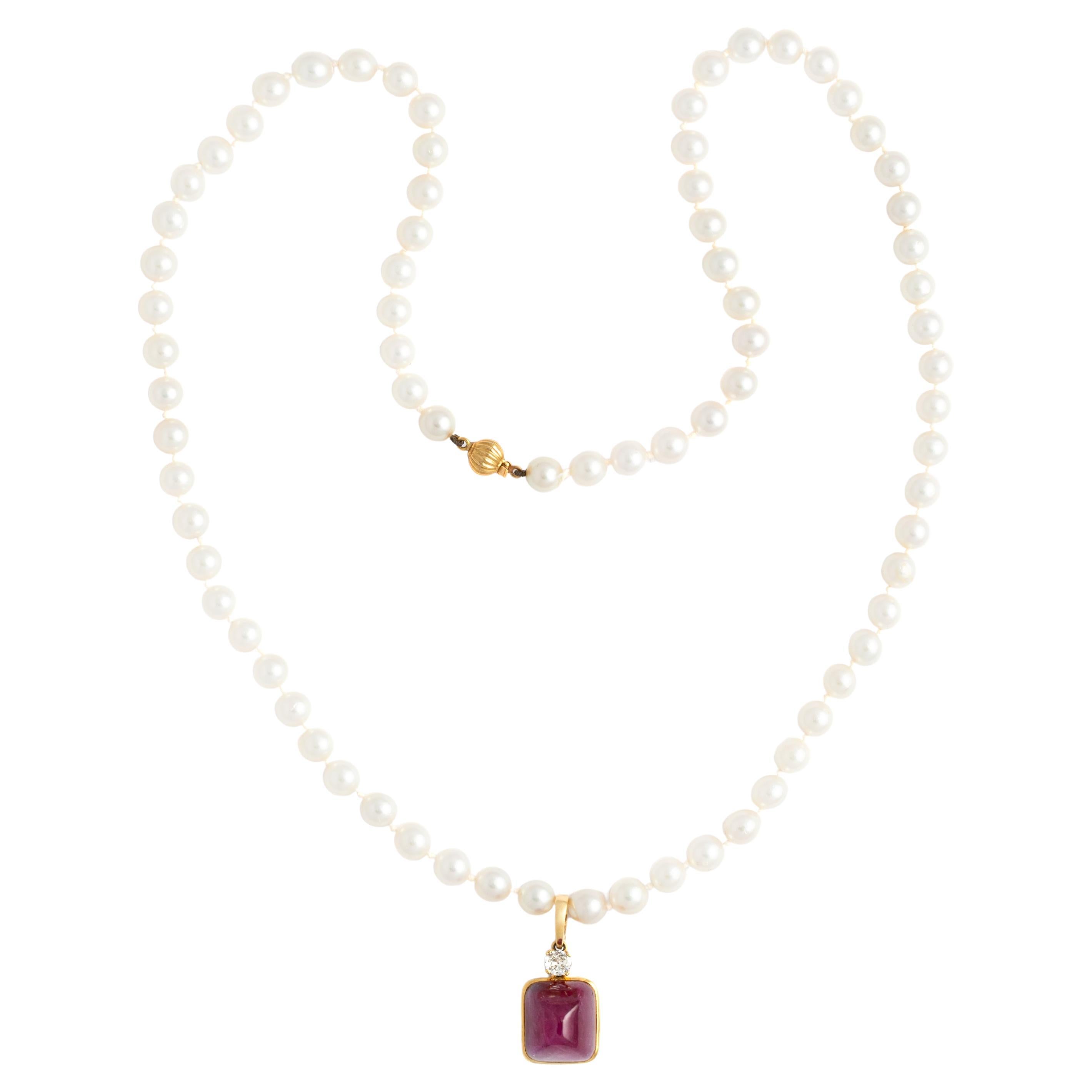 29.47 Carat Ruby and Pearl on Yellow Gold Necklace For Sale