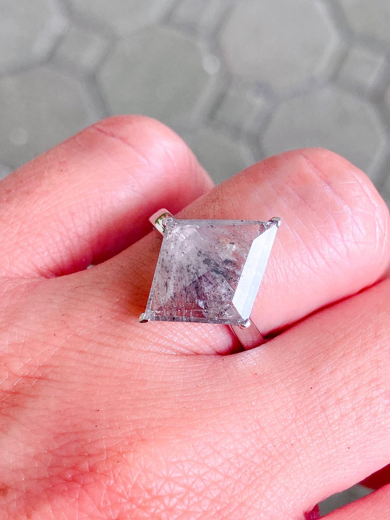 2,94 Karat Salz- und Pfeffer-Diamant 14K Weißgold Verlobungsring R6288 in Drachenform Damen