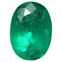 Émeraude colombienne verte semi-transparente de 2,95 carats 11x8 carats - ovale  Pierre précieuse de mai