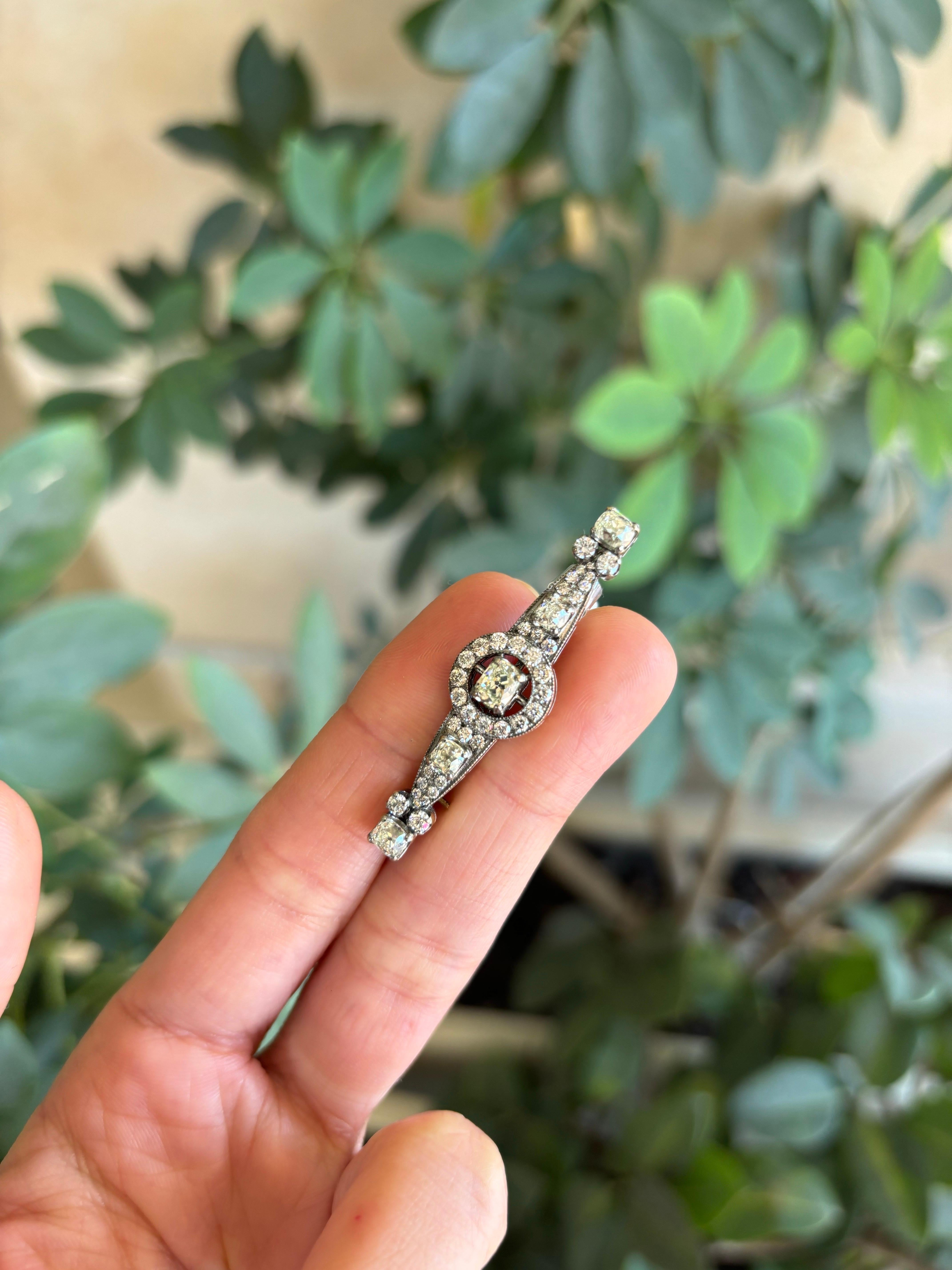 Old European Cut 2.95 Carat Diamond and 18K Gold Brooch Pin For Sale