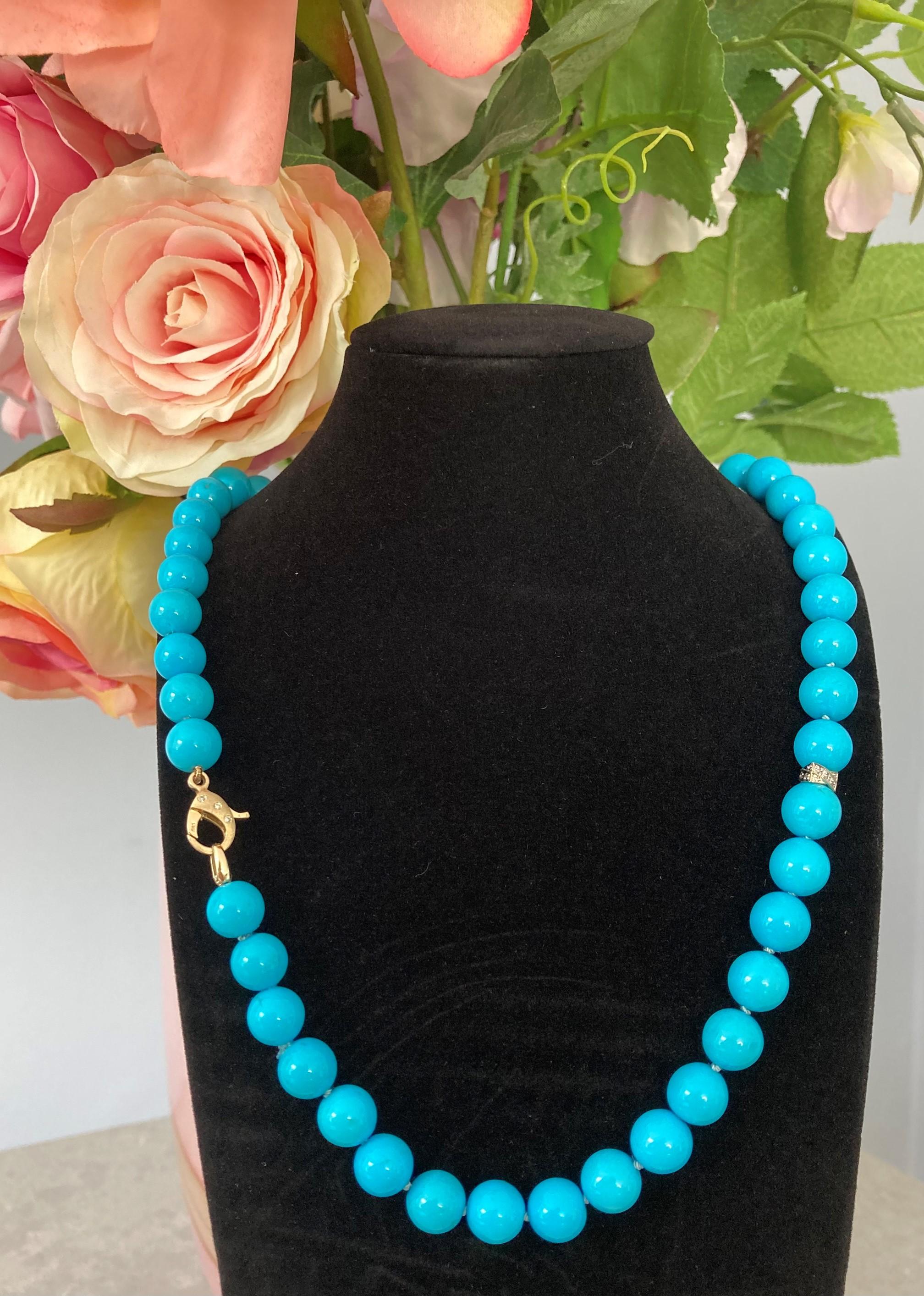 Ball Cut Genuine 295 Carat Blue Sleeping Beauty Turquoise Diamond Yellow Gold Necklace For Sale