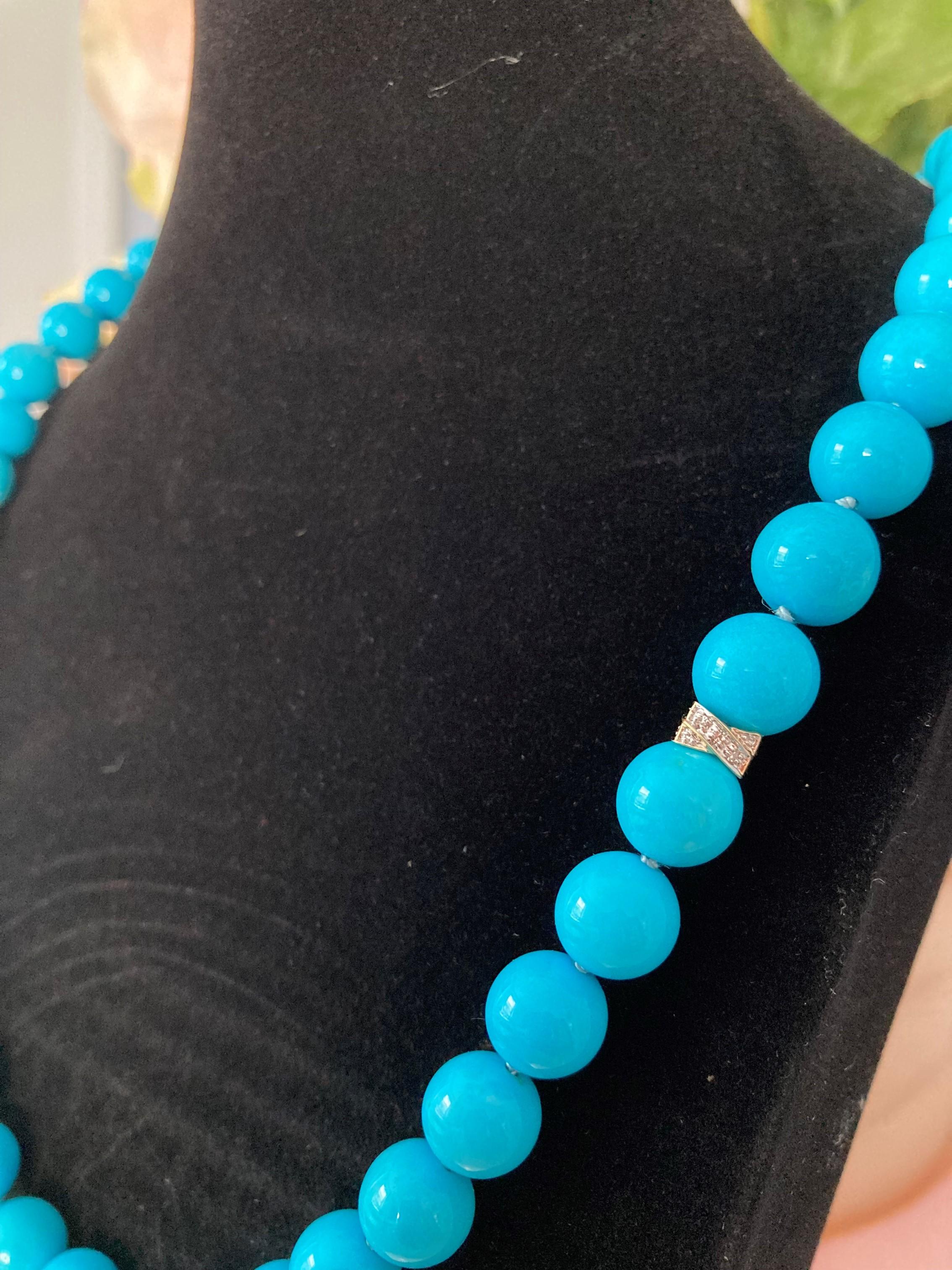 Genuine 295 Carat Blue Sleeping Beauty Turquoise Diamond Yellow Gold Necklace For Sale 3