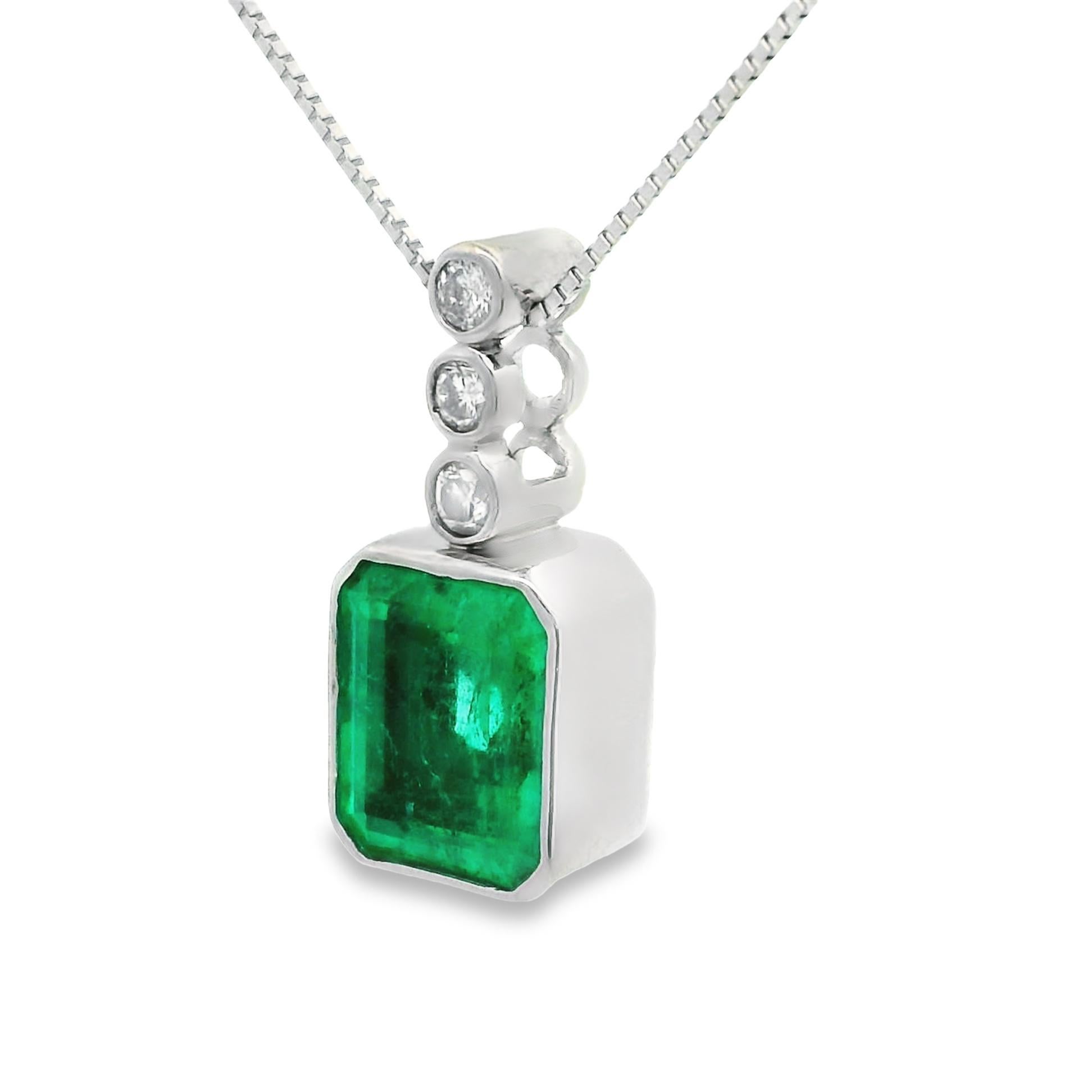 Emerald Cut 2.95 Carat Emerald Diamond Platinum Pendant For Sale