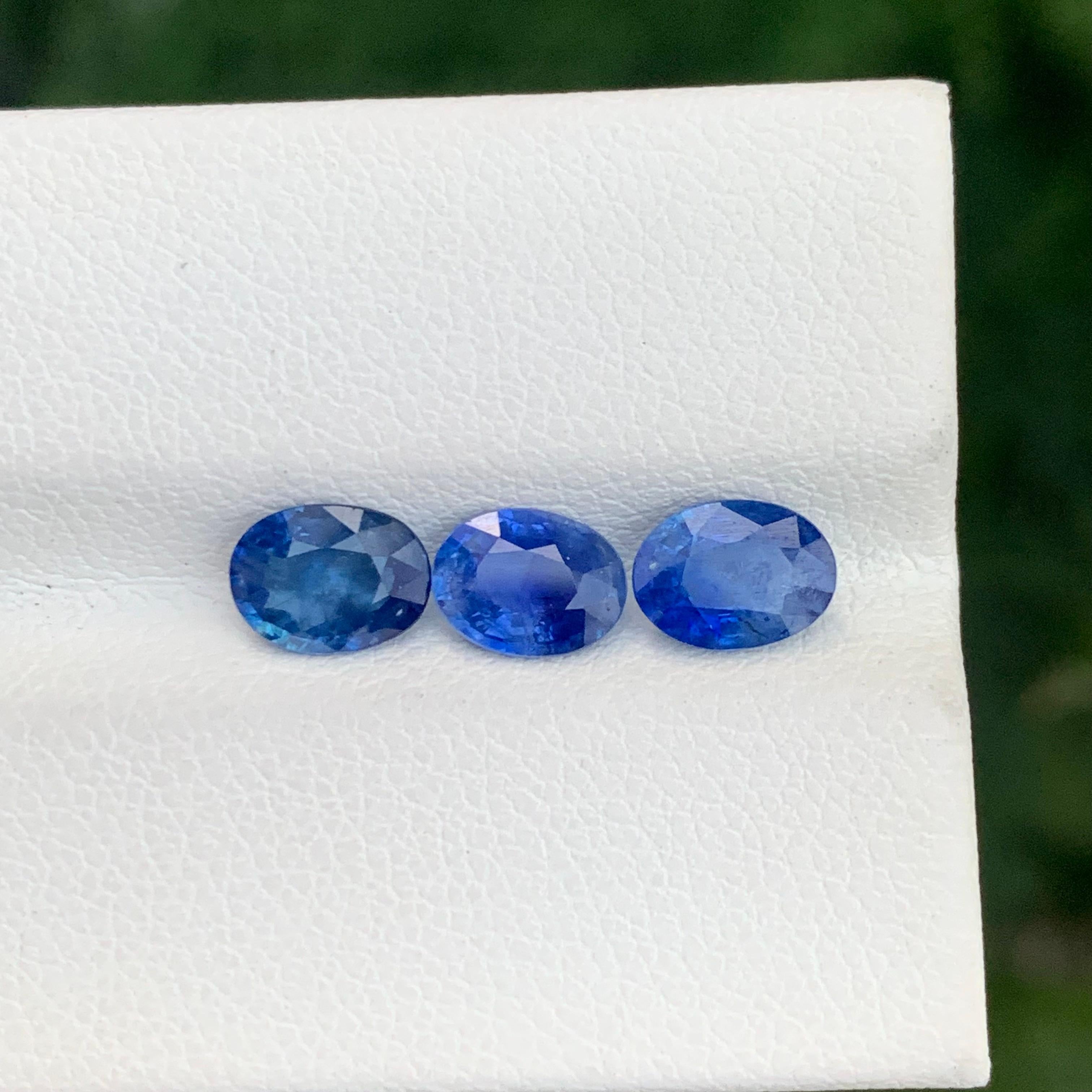 2.95 Carat Gorgeous Faceted Sapphire Lot For Jewellery Making For Sale 4