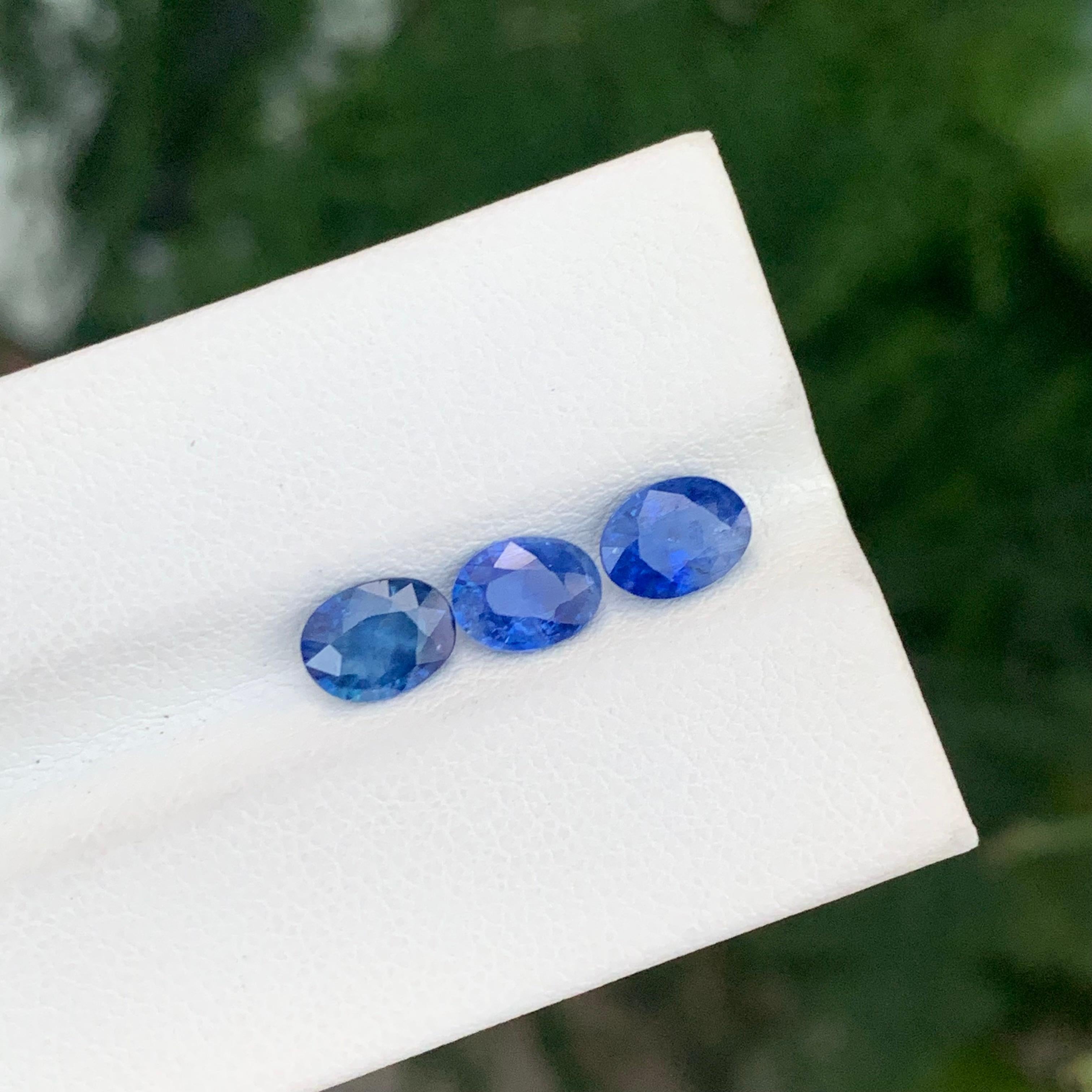 2.95 Carat Gorgeous Faceted Sapphire Lot For Jewellery Making For Sale 5