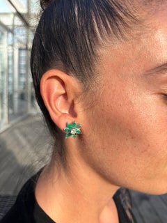 2.95 Carat Natural Diamonds and Colombian Emerald Star Earrings in 14 Karat Gold