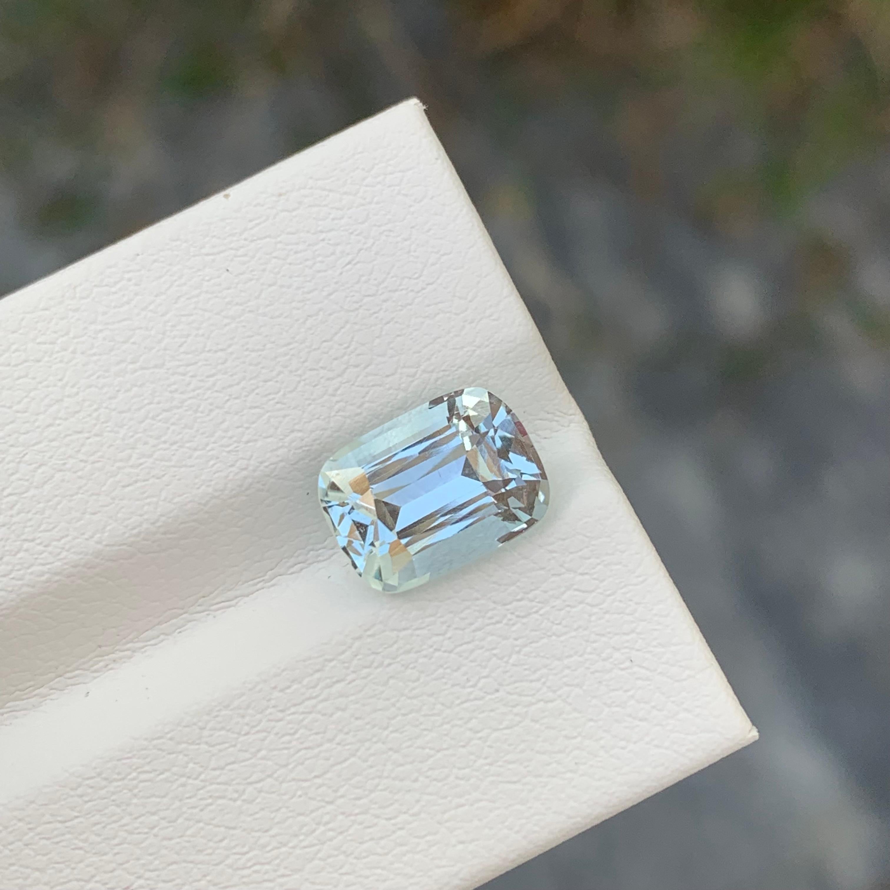 2.95 Carat Natural Loose Aquamarine Cushion Shape Gem For Jewellery Making In New Condition For Sale In Peshawar, PK