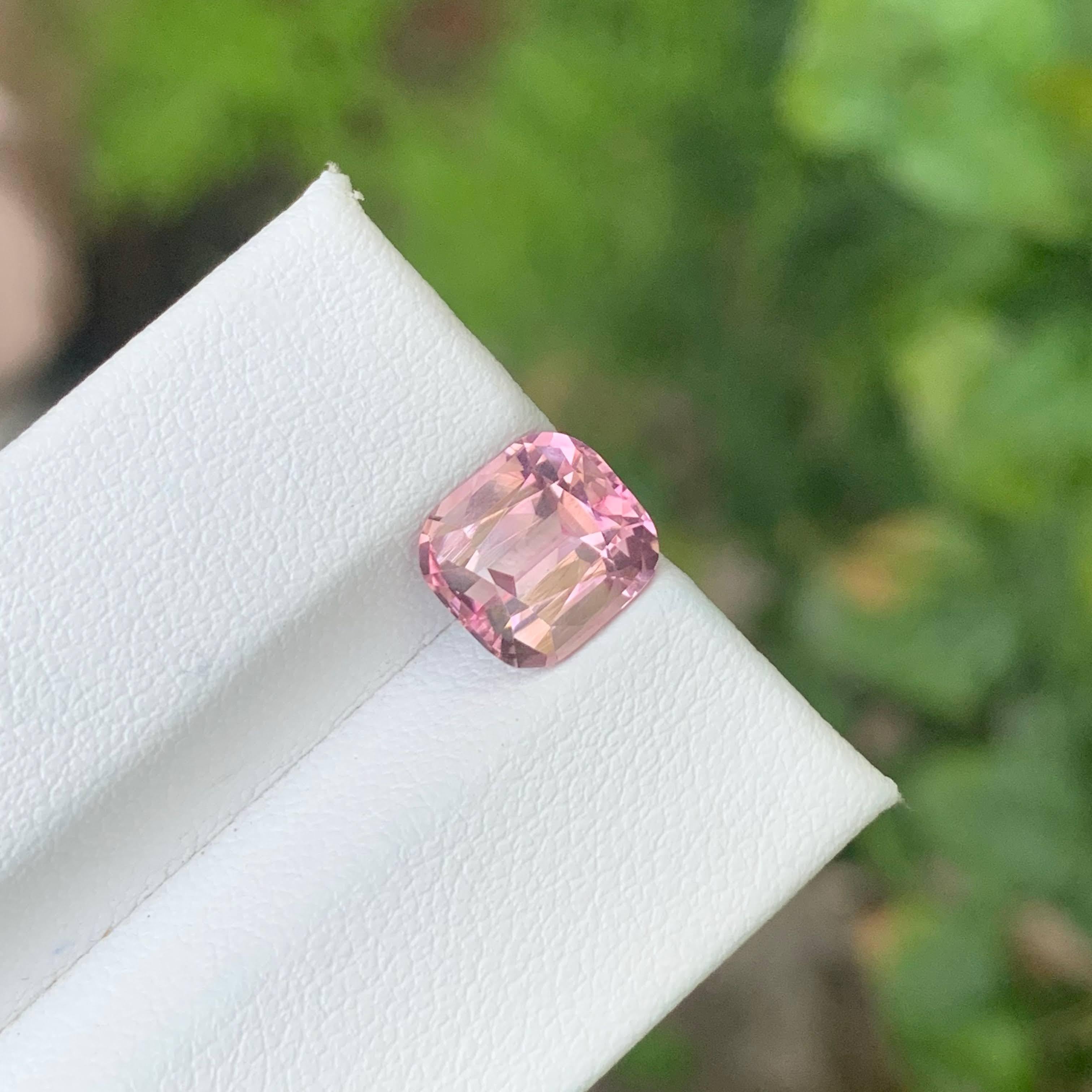 2.95 Carat Natural Loose Baby Pink Tourmaline Stone Cushion Cut Afghan Gemstone (pierre précieuse afghane) en vente 2