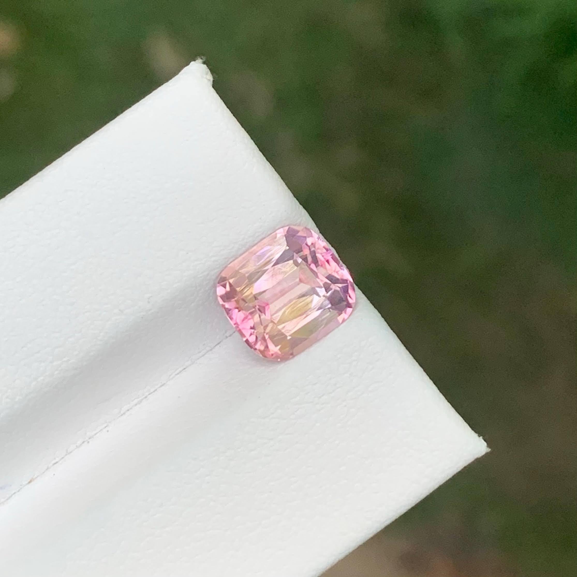 2.95 Carat Natural Loose Baby Pink Tourmaline Stone Cushion Cut Afghan Gemstone (pierre précieuse afghane) en vente 3