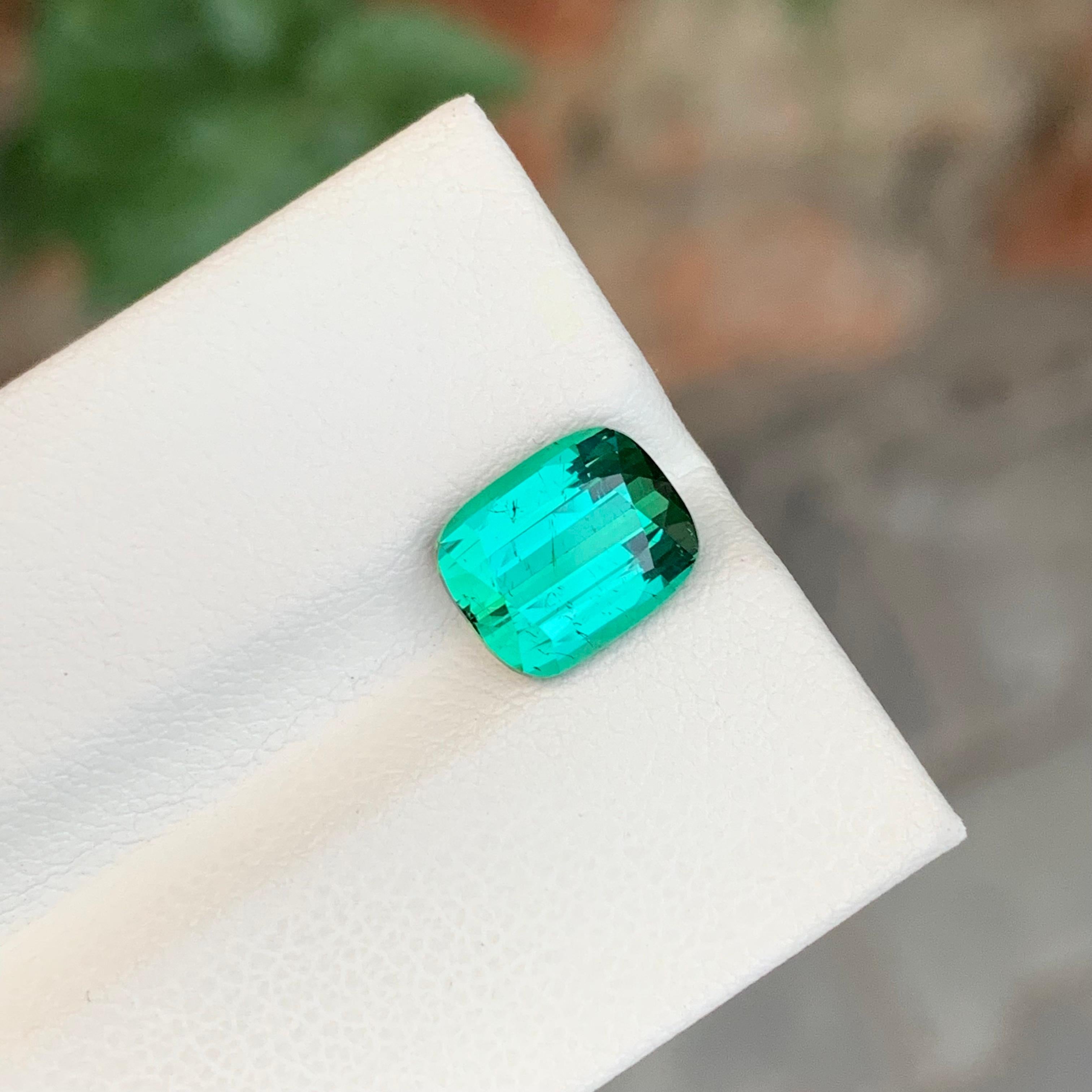 Gema natural suelta de turmalina verde azul de 2.95 quilates en forma de cojín Corte cojín en venta