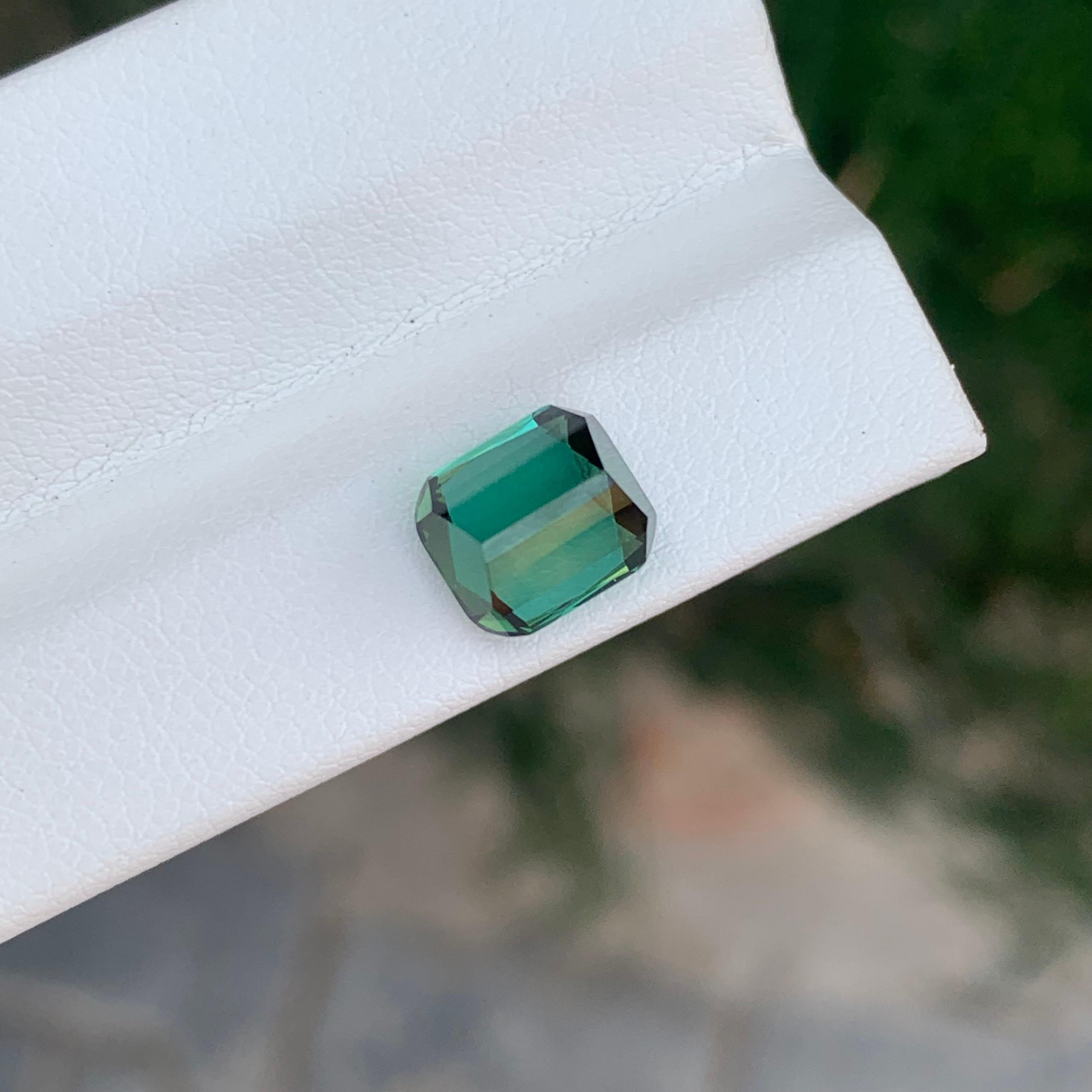 2.95 Carat Natural Loose Blue Green Tourmaline Cushion Shape Gemstone (Tourmaline bleue verte en forme de coussin) Neuf - En vente à Peshawar, PK