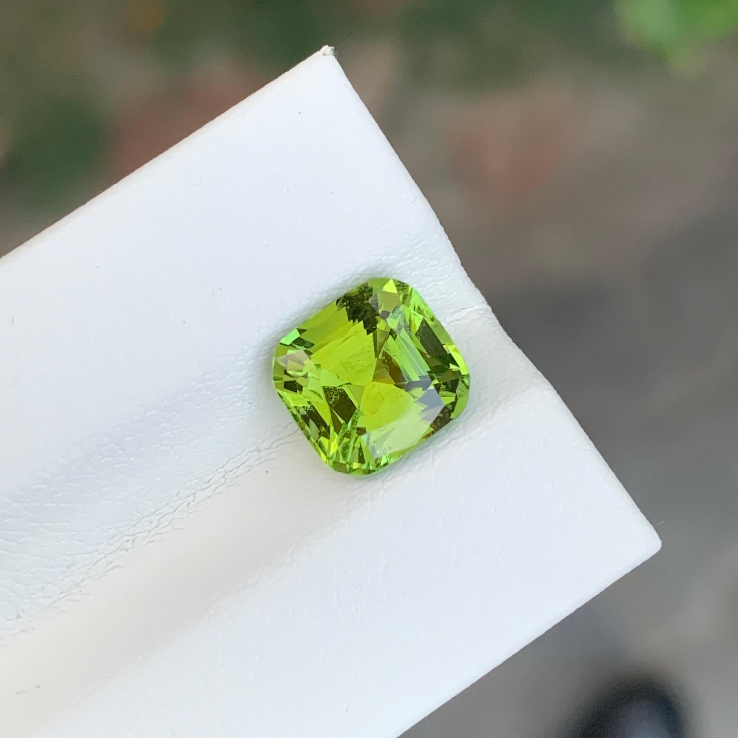 Taille coussin 2.95 Carat Natural Loose Green Tourmaline Cushion Shape Gem en vente