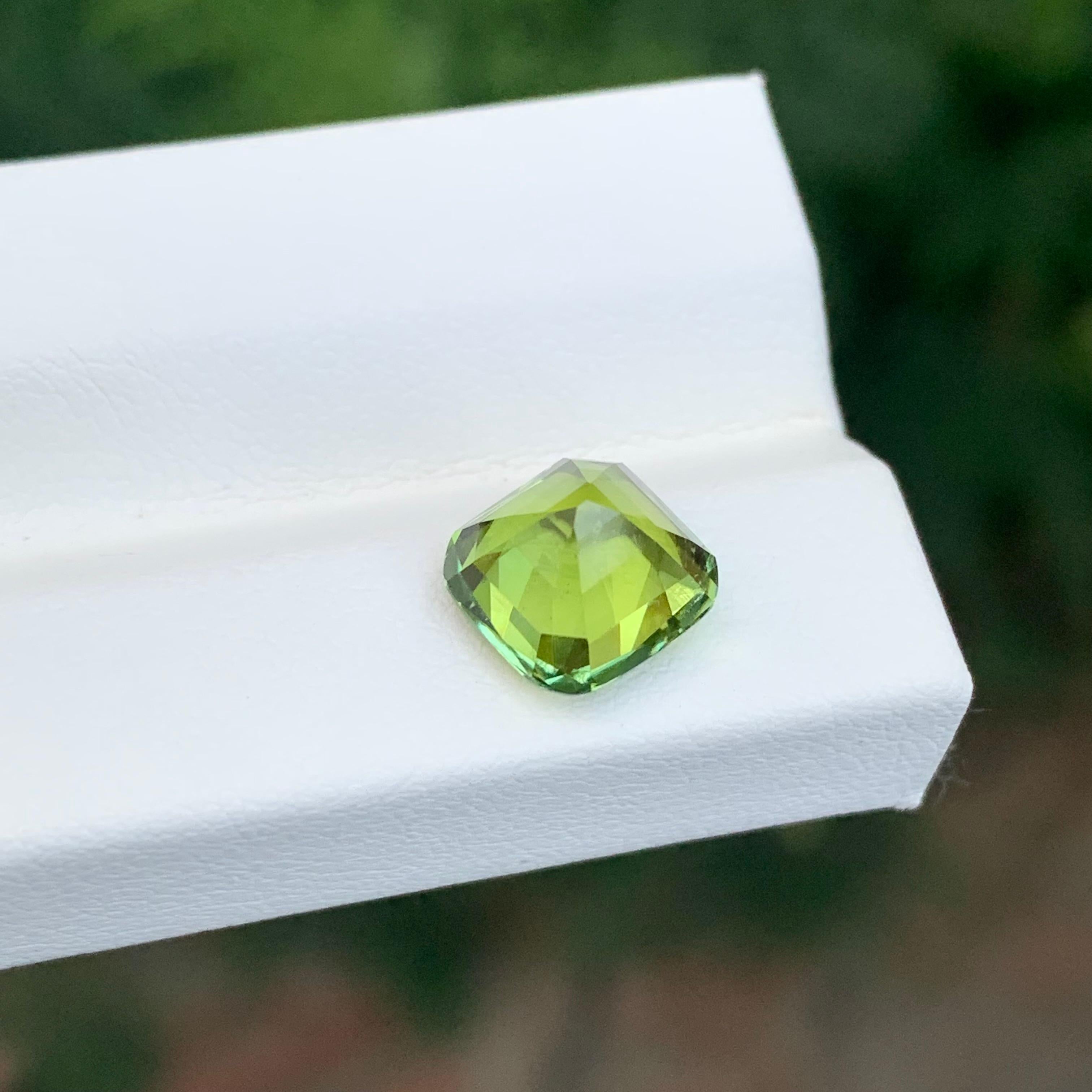 2.95 Carat Natural Loose Green Tourmaline Cushion Shape Gem Neuf - En vente à Peshawar, PK