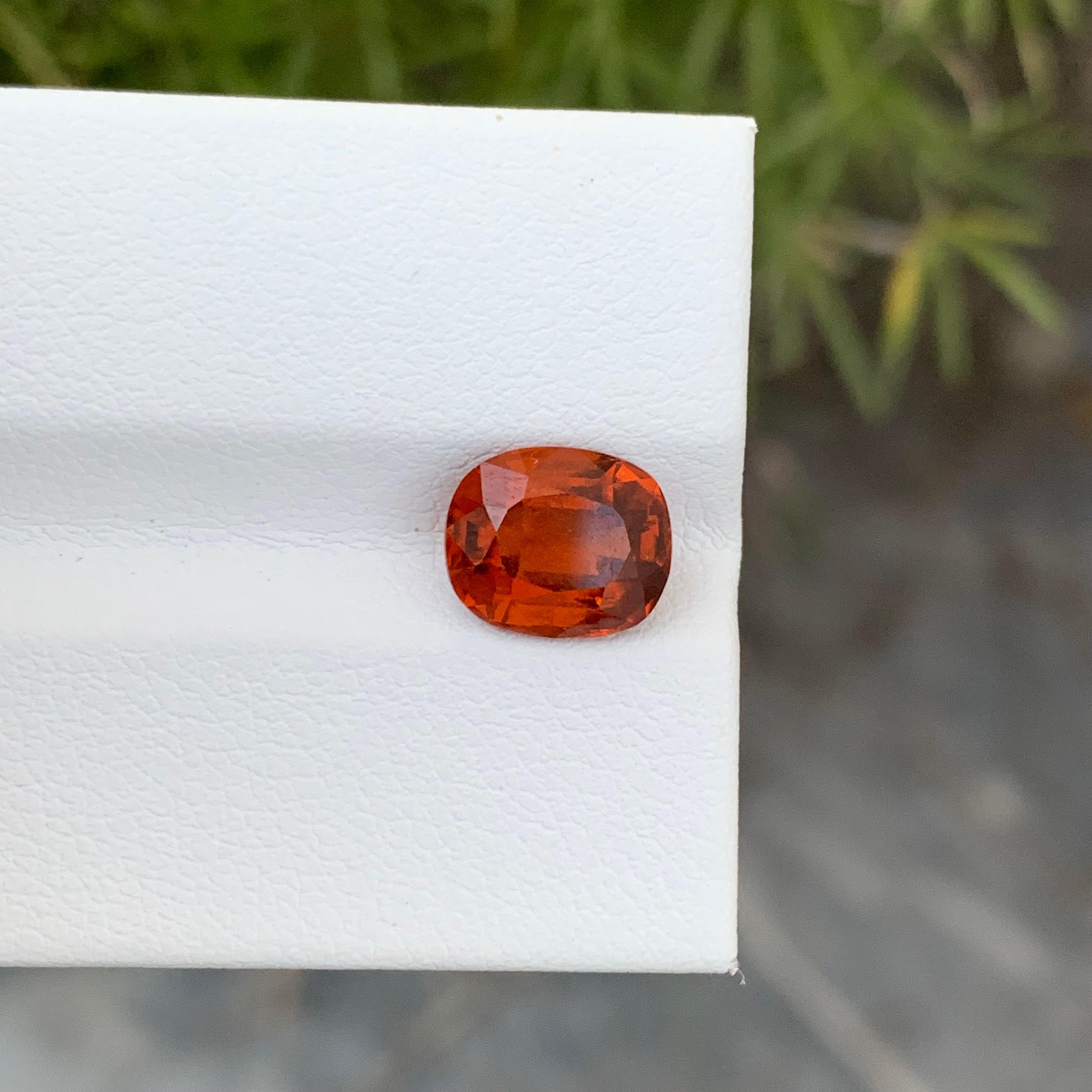 Garnet hessonite naturel non serti de 2,95 carats de forme ovale pour la fabrication de bijoux en vente 5