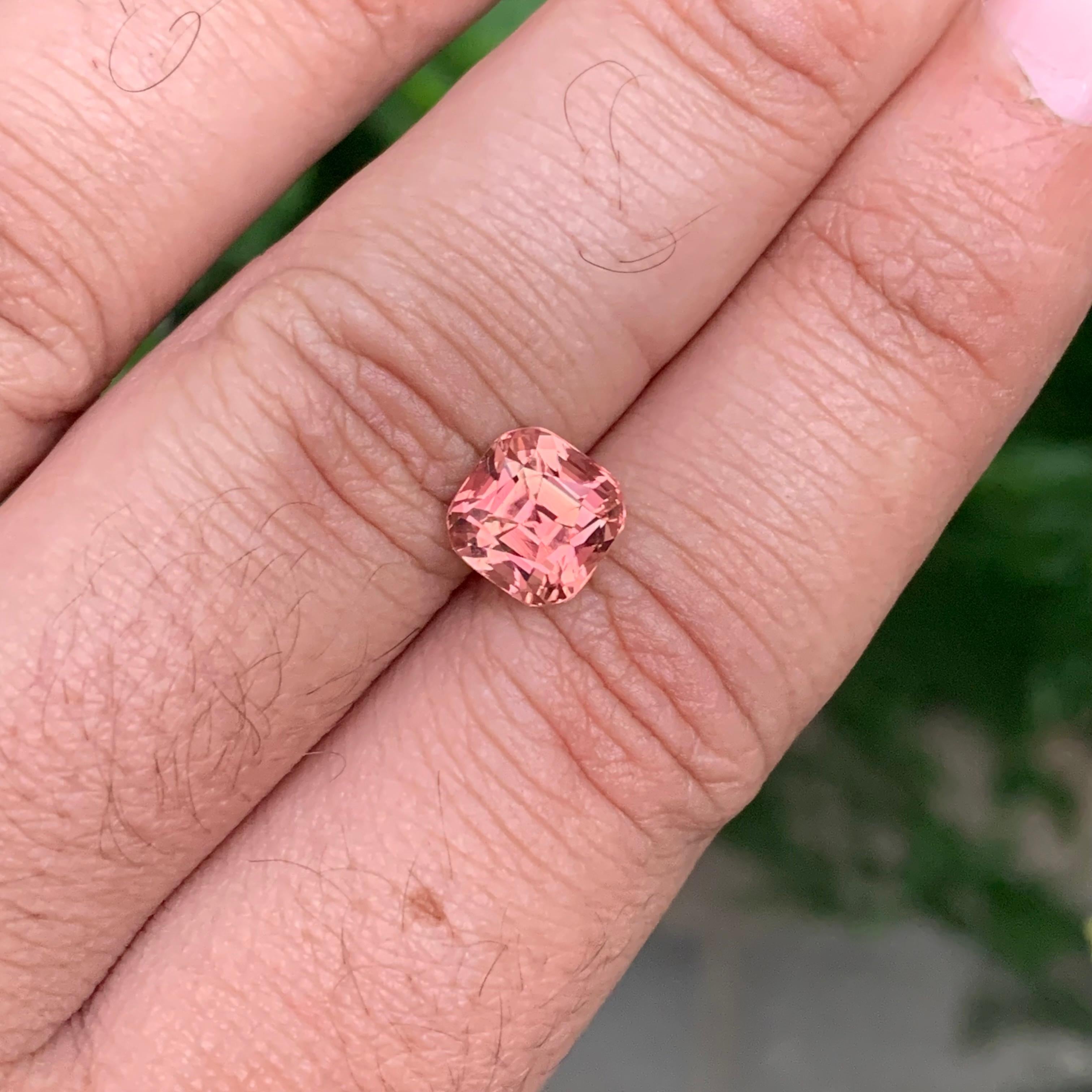 2,95 quilates turmalina rosa melocotón natural suelta gema cuadrada en forma de cojín en venta 4