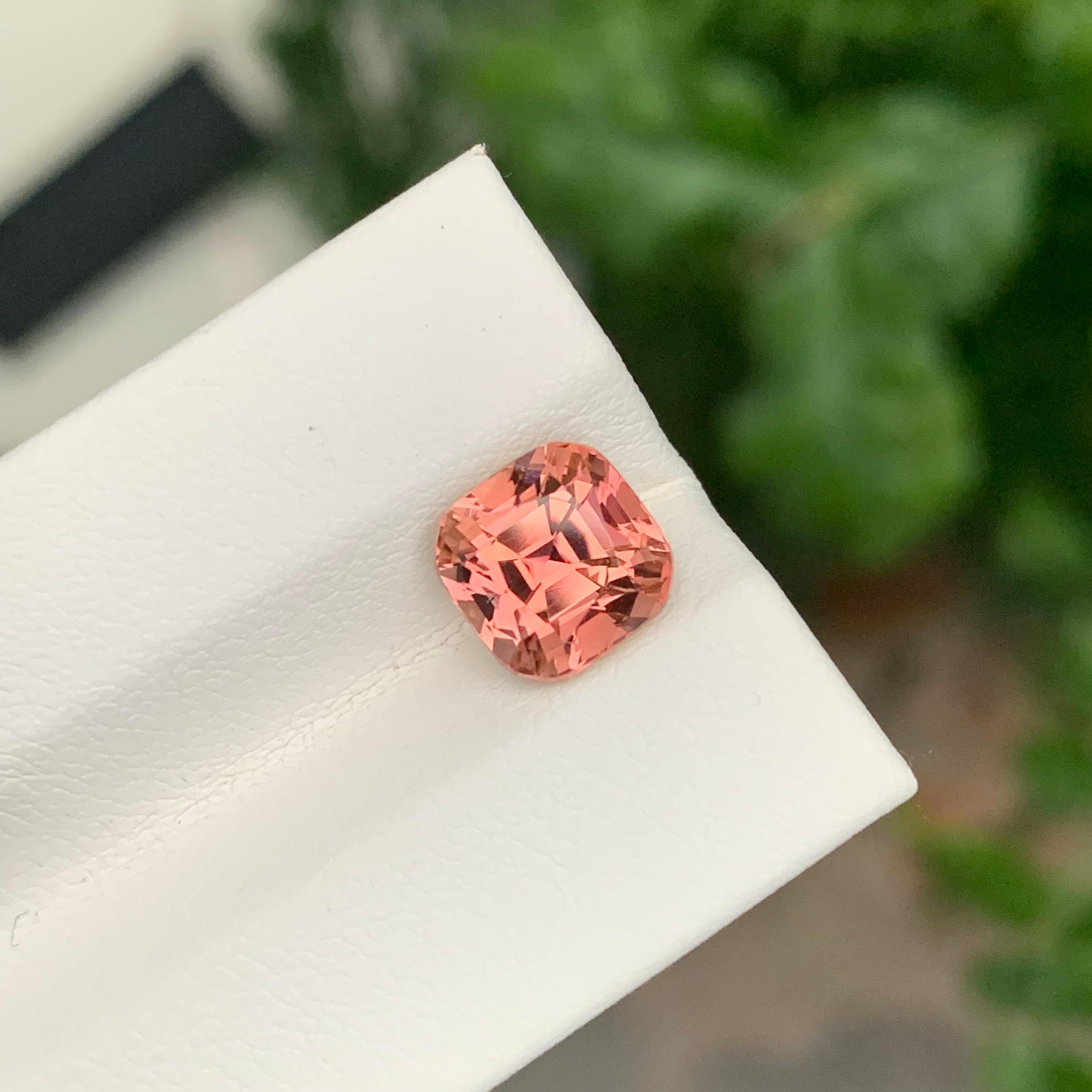 2,95 quilates turmalina rosa melocotón natural suelta gema cuadrada en forma de cojín en Nuevo estado para la venta en Peshawar, PK