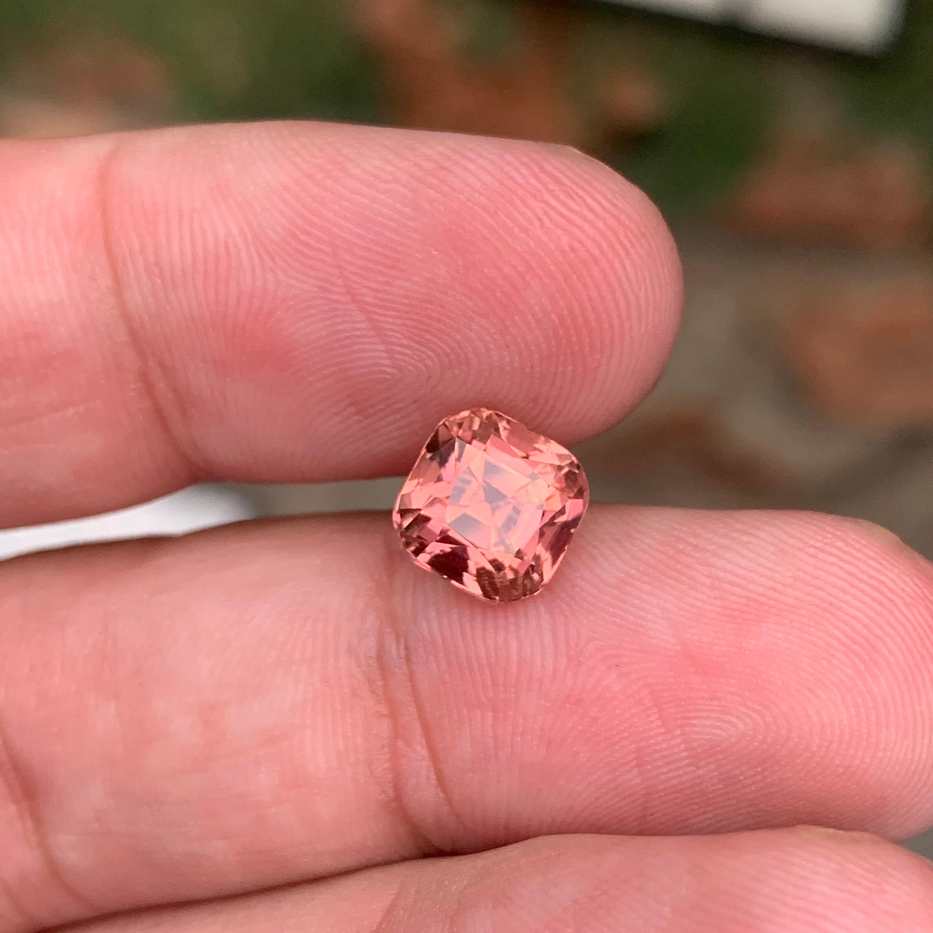 2,95 quilates turmalina rosa melocotón natural suelta gema cuadrada en forma de cojín en venta 3