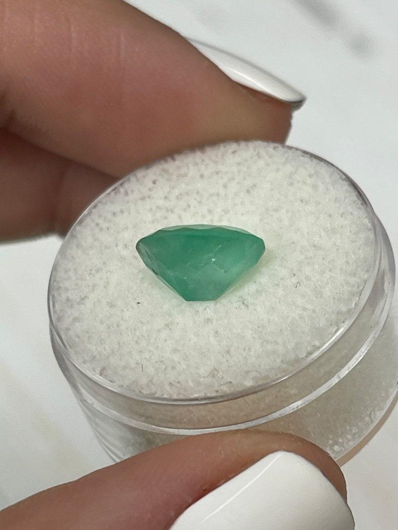Women's or Men's 2.95 Carat Pastel Mint Green Colombian Emerald Oval Cut - May Birthstone Gem For Sale