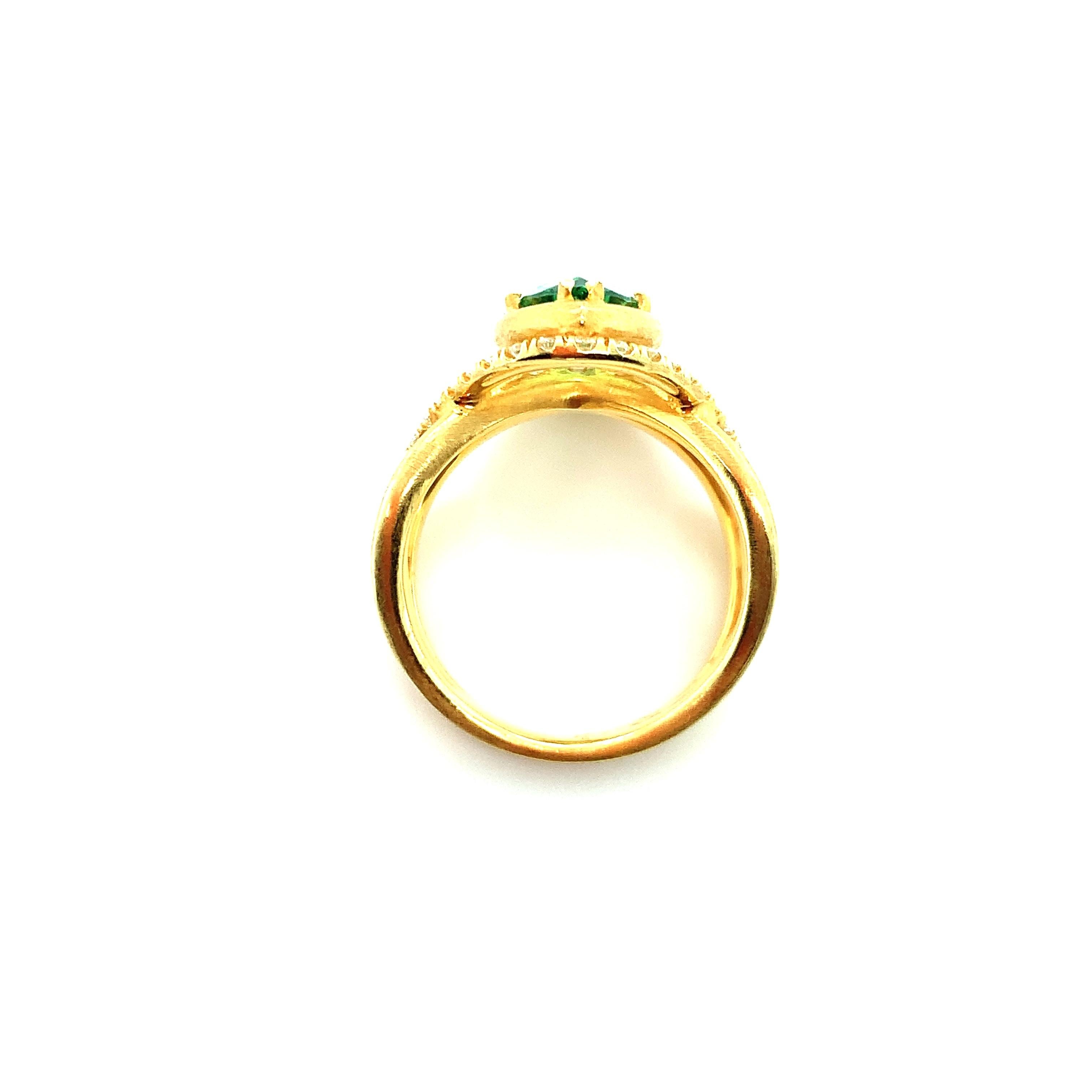 Tsavorite Garnet and Diamond Cocktail Ring in Yellow Gold, 2.95 Carats For Sale 3