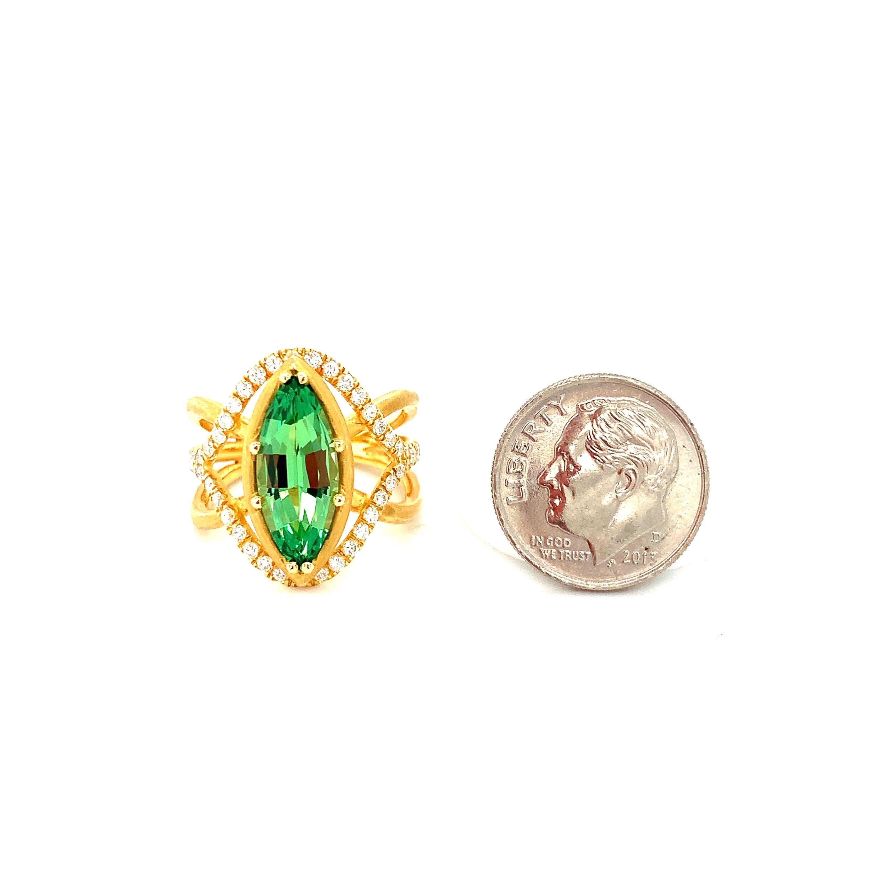 Tsavorite Garnet and Diamond Cocktail Ring in Yellow Gold, 2.95 Carats For Sale 4