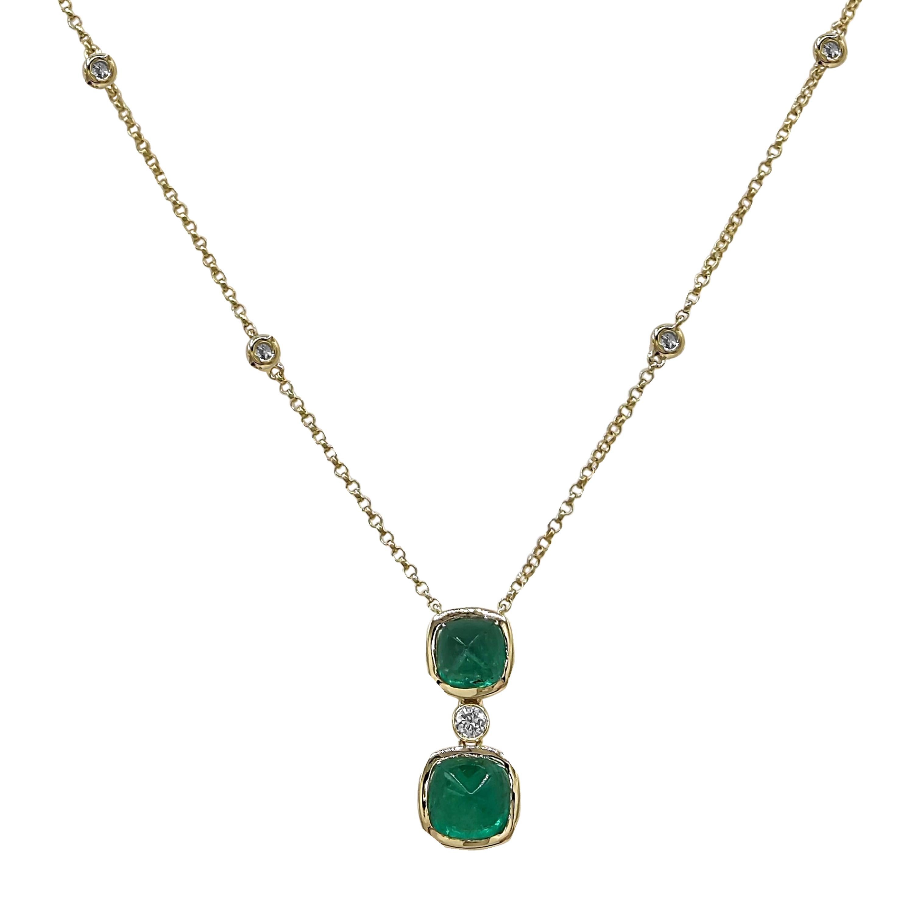 Mixed Cut 2.95 Carats Emerald and White Diamond Yellow Gold Necklace For Sale