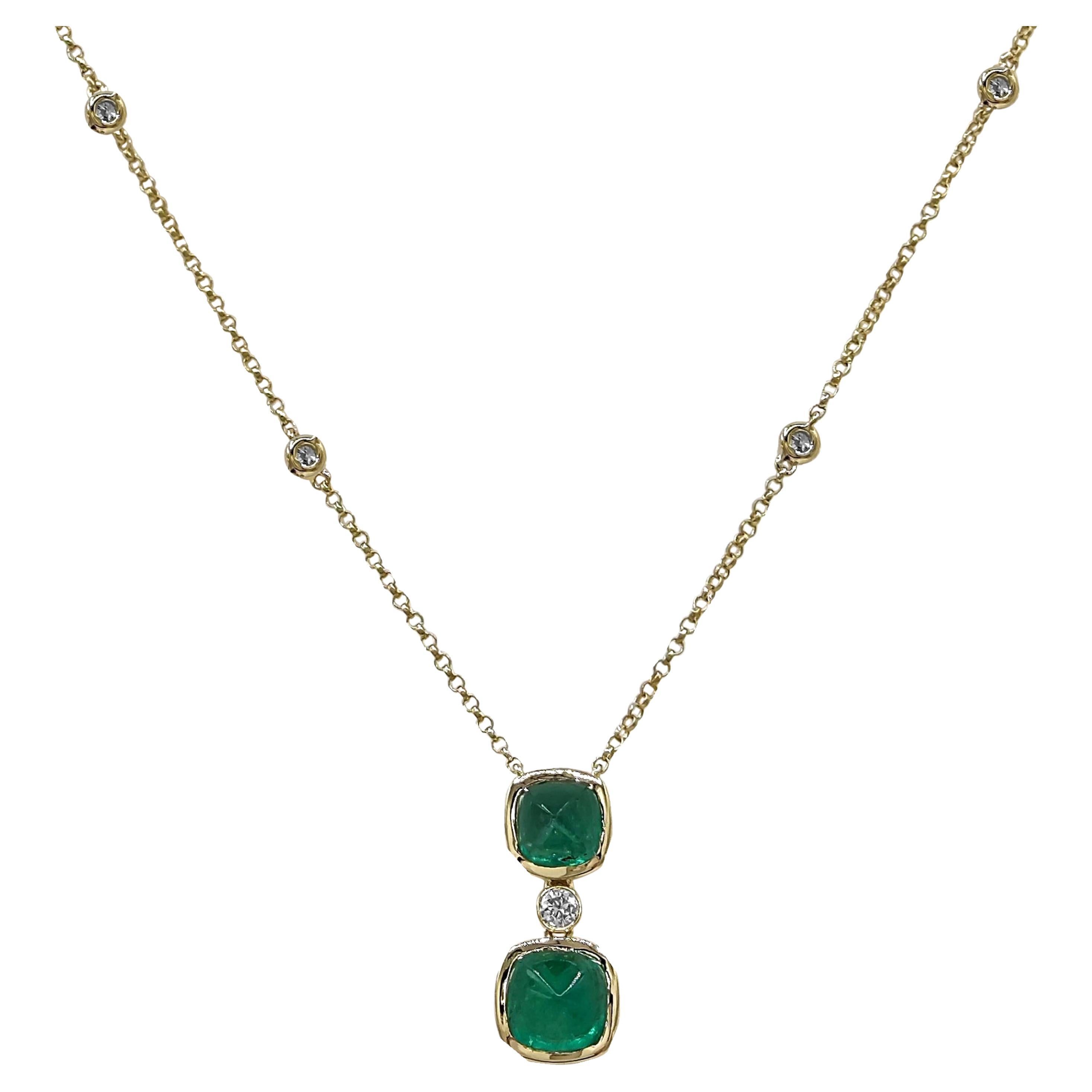2.95 Carats Emerald and White Diamond Yellow Gold Necklace