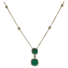 2.95 Carats Emerald and White Diamond Yellow Gold Necklace