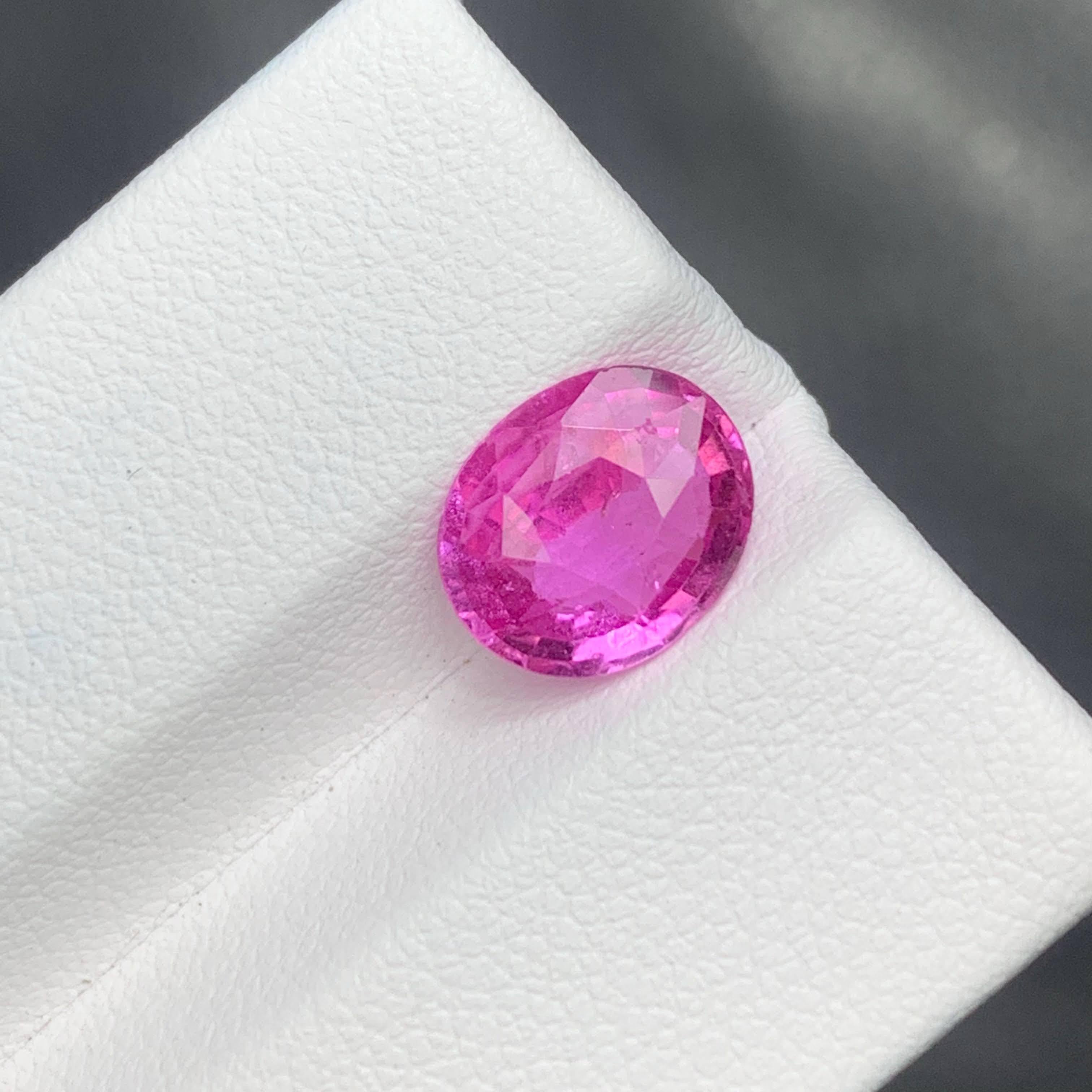2.95 carats Loose Unheated Pink Sapphire Stone Oval Cut Natural Madagascar's Gem In condizioni Nuovo in vendita a Bangkok, TH