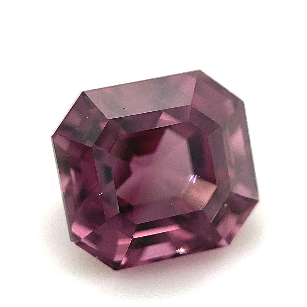 Spinelle octogonale/émeraude 2,95 carats, rose-violet, certifiée GIA, non chauffée Neuf - En vente à Toronto, Ontario