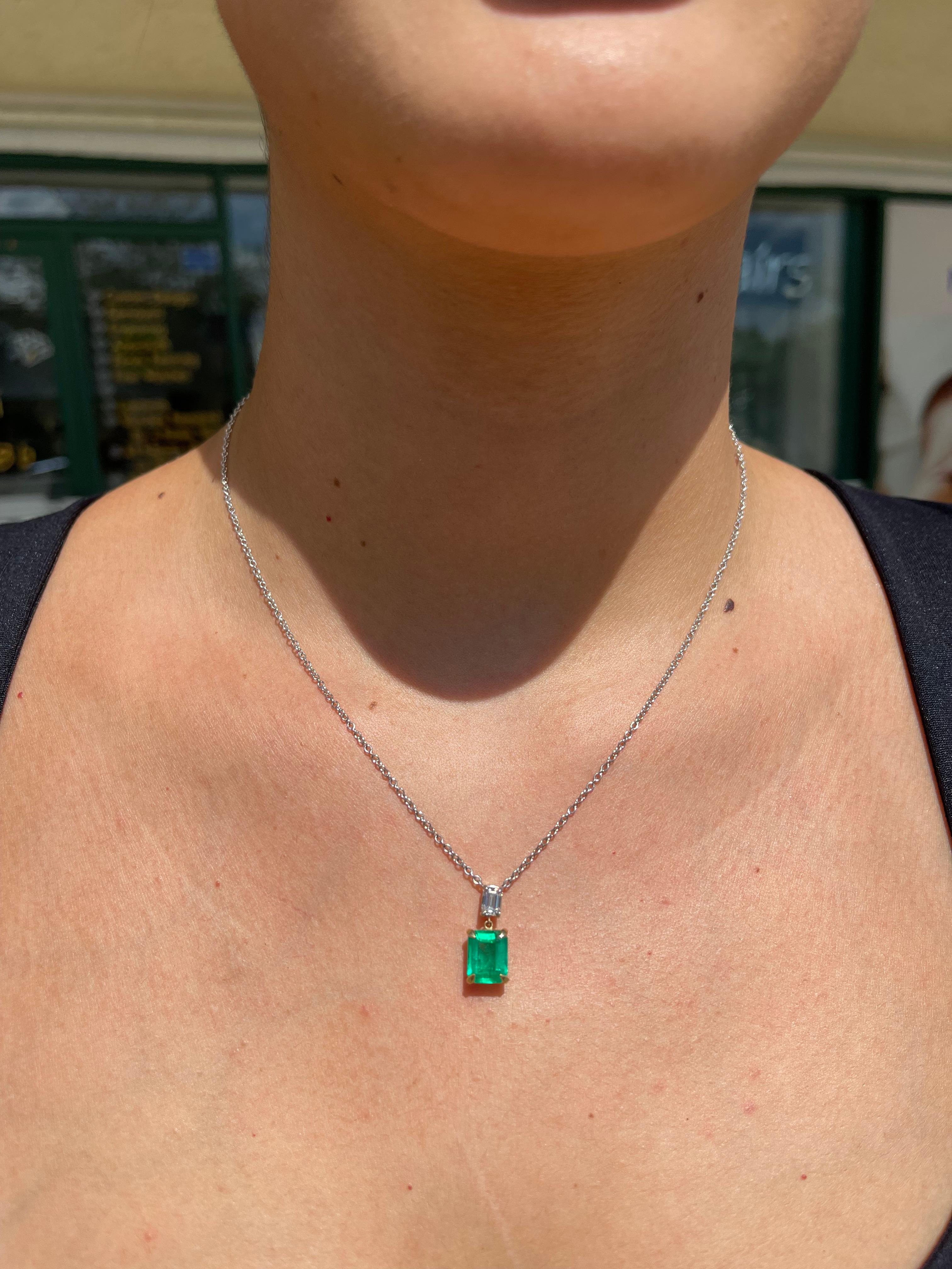 Women's 2.95tcw 18K Colombian Emerald & Emerald Diamond Dangle Necklace For Sale