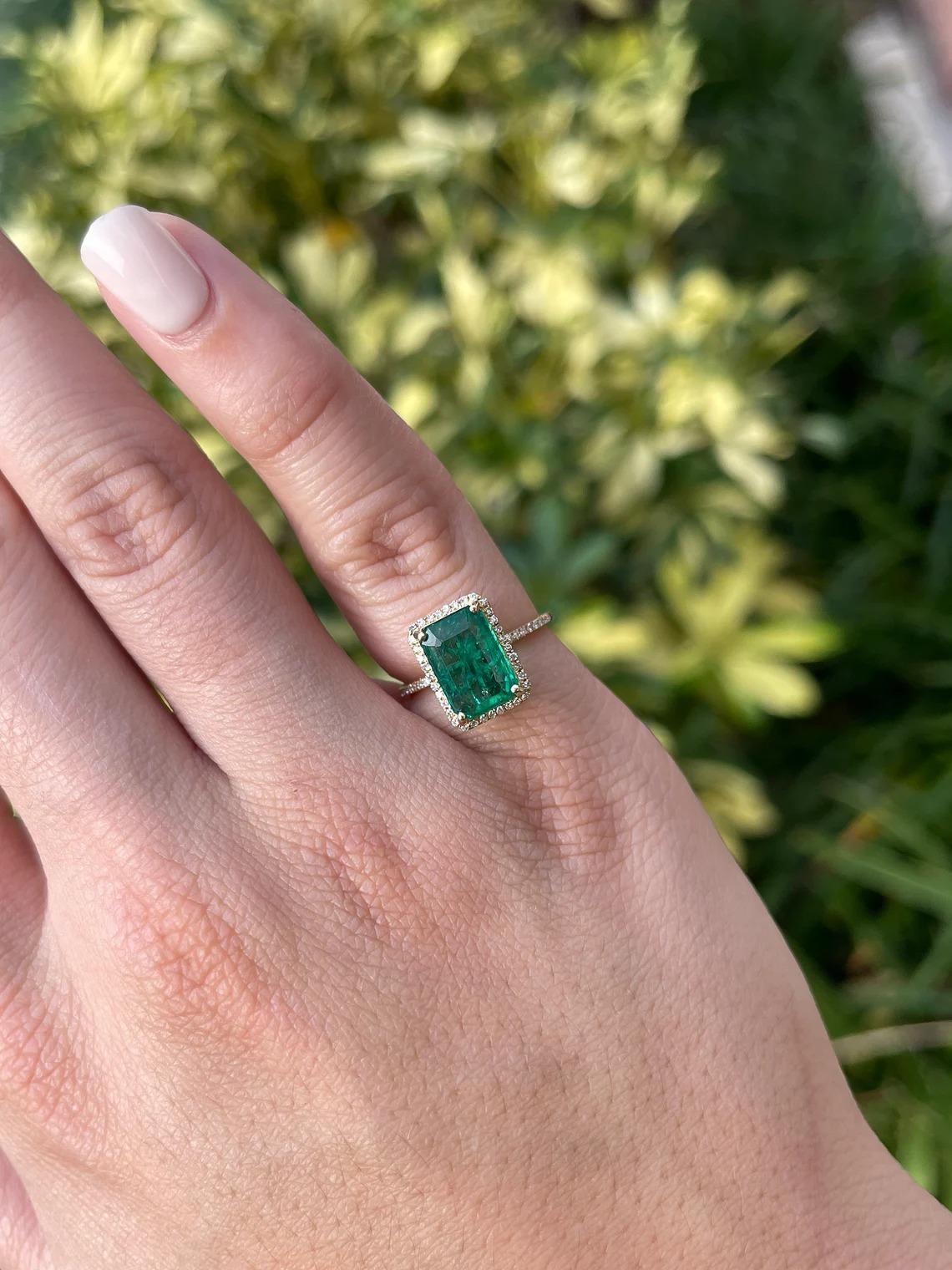 2.95tcw 18K Fine Quality Dark Emerald Cut & Diamond Halo Gold Engagement Ring In New Condition For Sale In Jupiter, FL