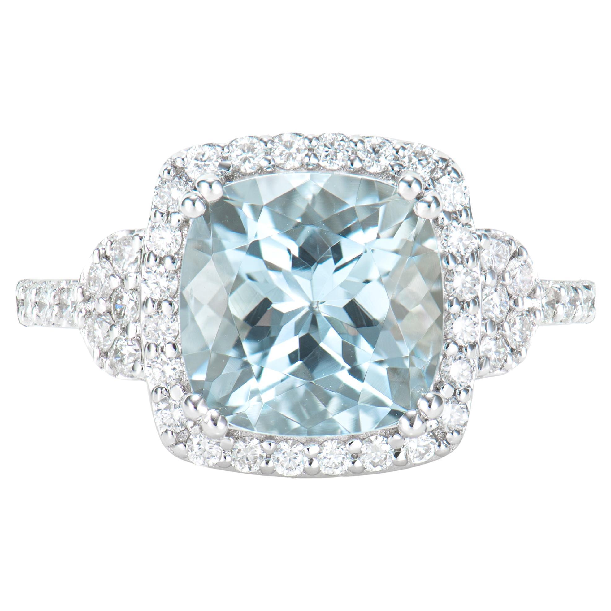 2.96 Carat Aquamarine Elegant Ring in 18 Karat White Gold with White Diamond.