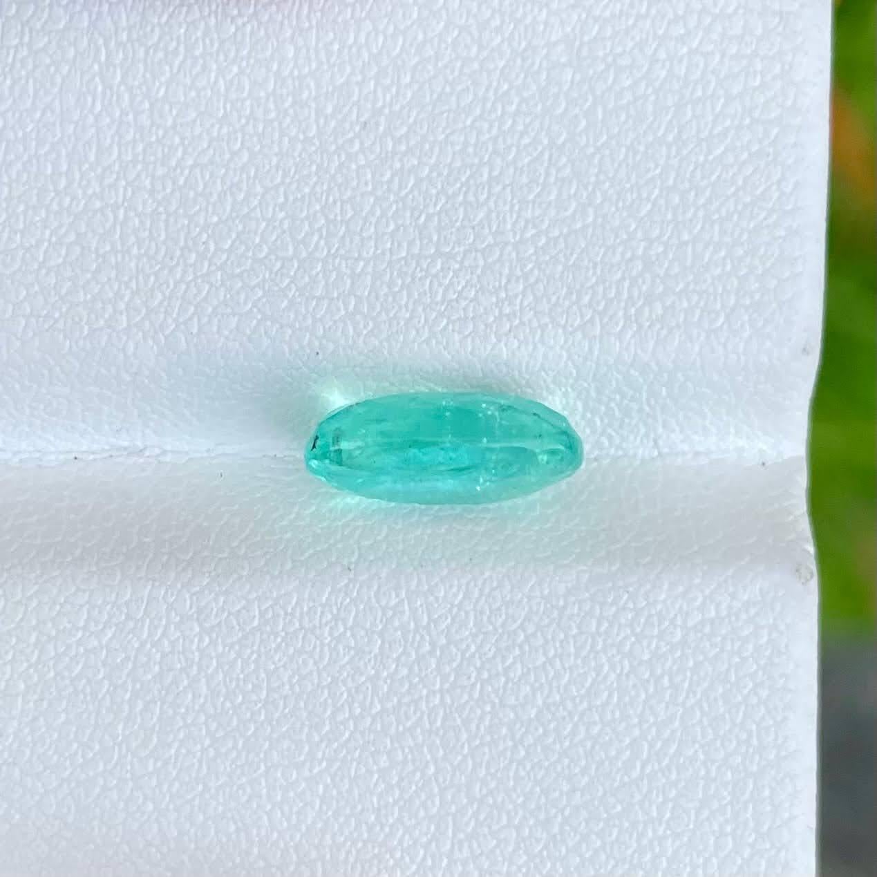 2.96 Carats Paraiba Tourmaline Oval Cut Natural Mozambique Stone AIGS Certified For Sale 1