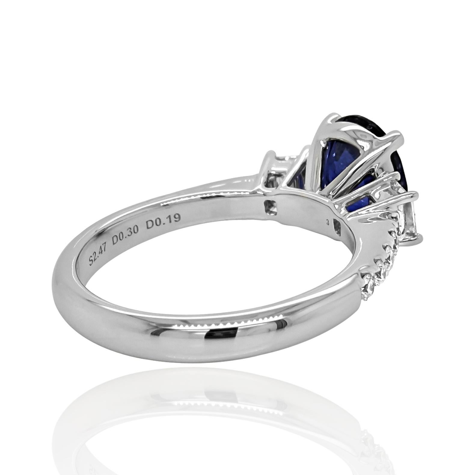 1 Sapphire Gemstone: 2.47 Carats, Oval Cut
2 White Diamonds: 0.30 Carat
10 White Diamonds: 0.19 Carat, Round Cut
Metal: 18K White Gold, 4.60 Grams