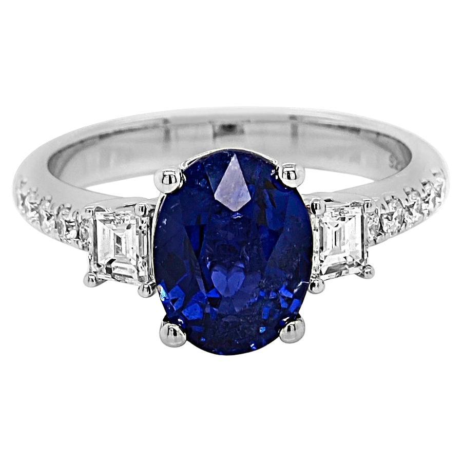2.96 Carats Sapphire and White Diamond White Gold Ring