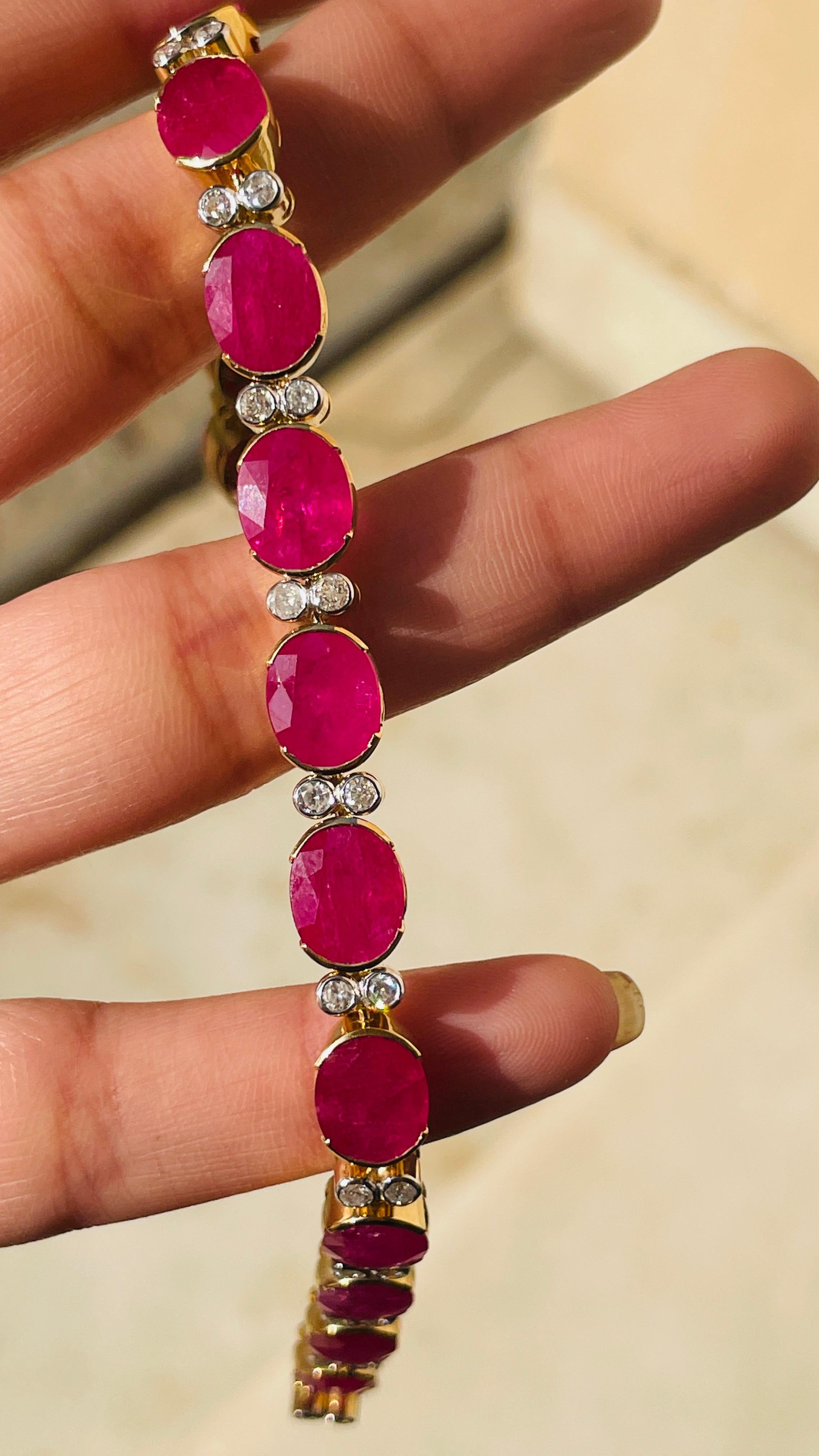 29.6 Cts Oval Cut Ruby and Diamond Bracelet in 18K Yellow Gold  For Sale 2