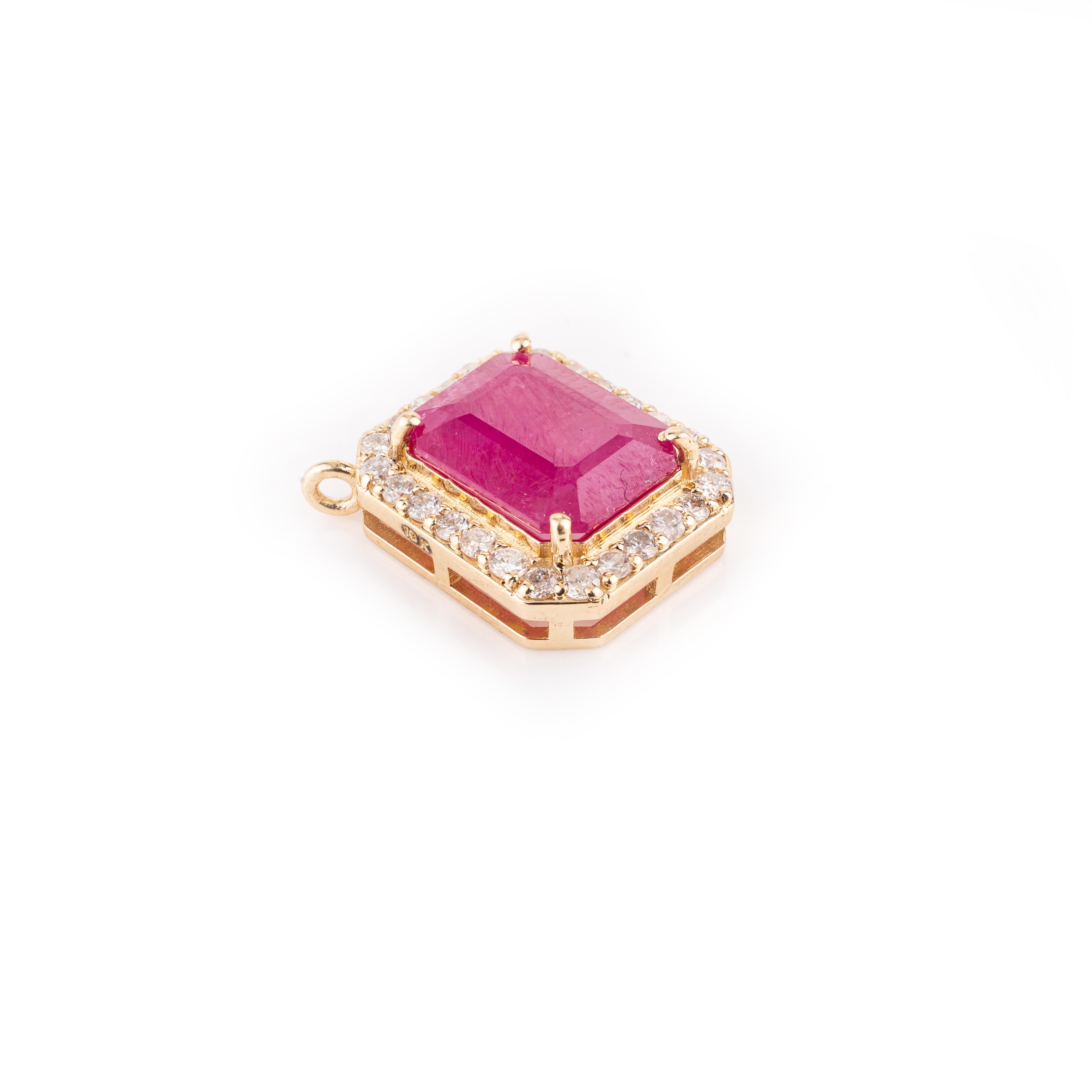 2.96 CTW Octagon Cut Precious Ruby Halo Diamond Halo 18k Yellow Gold Pendant  In New Condition For Sale In Houston, TX
