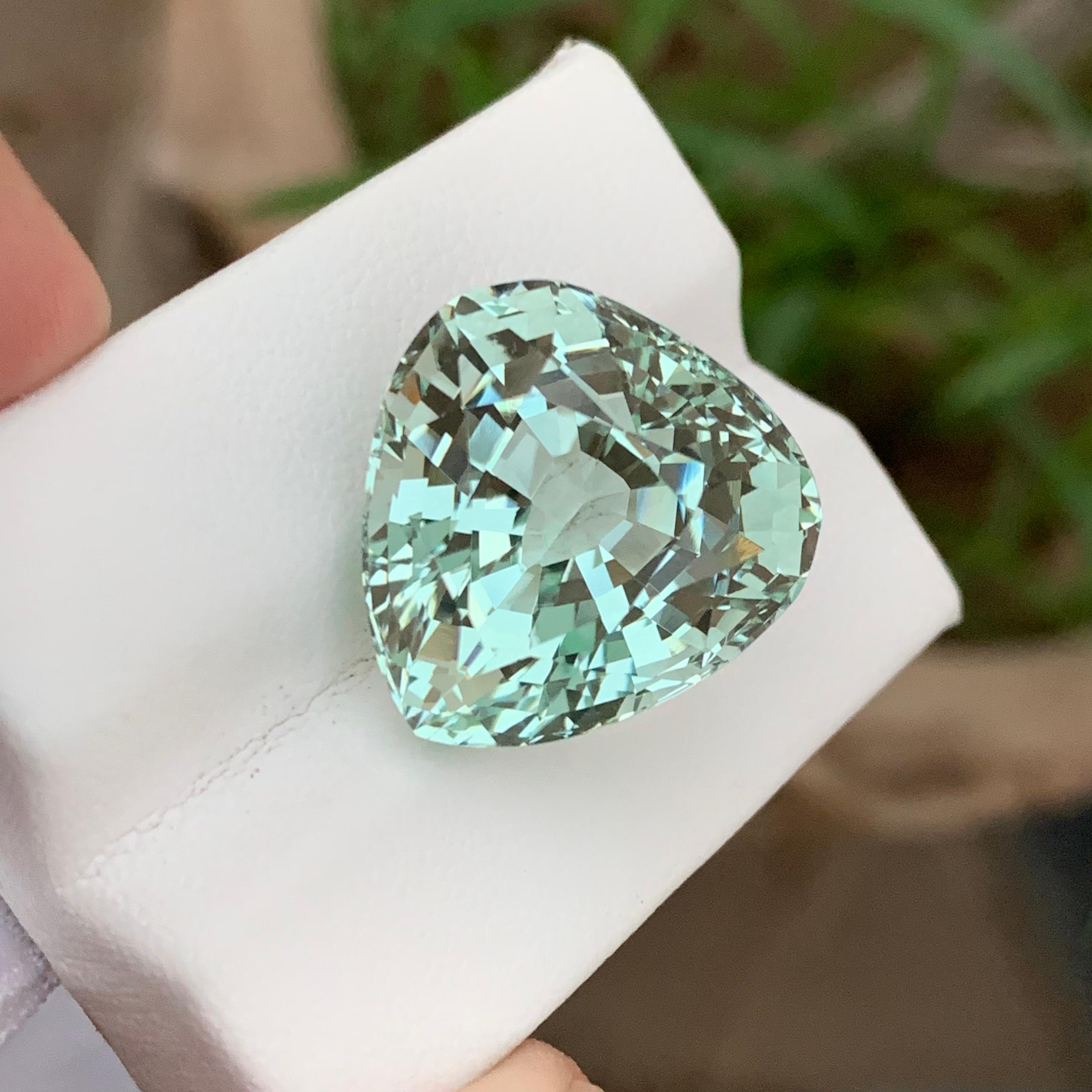 29.65 Carats Stunning Natural Loose Green Aquamarine Pear Shape From Africa Mine For Sale 5