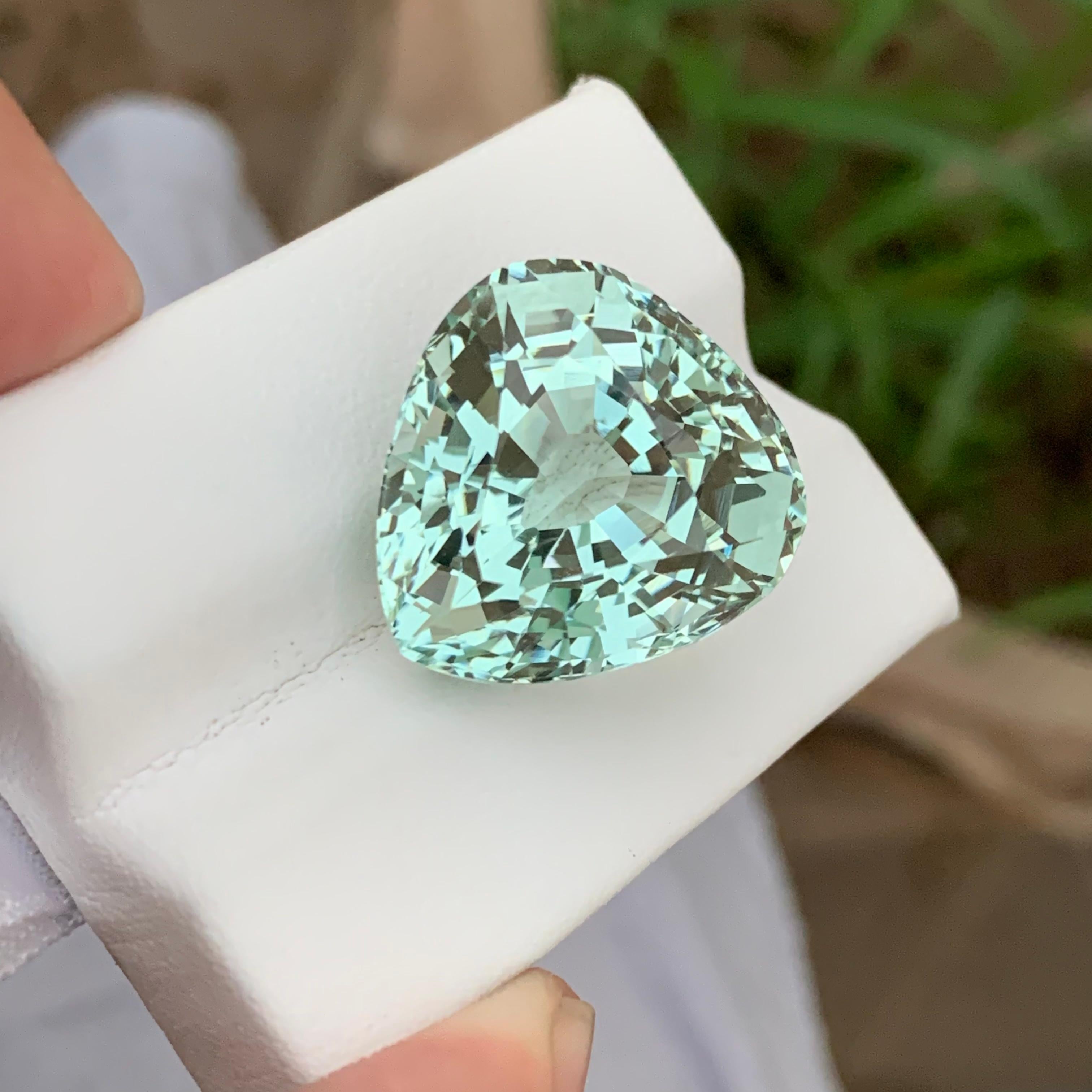 Pear Cut 29.65 Carats Stunning Natural Loose Green Aquamarine Pear Shape From Africa Mine For Sale