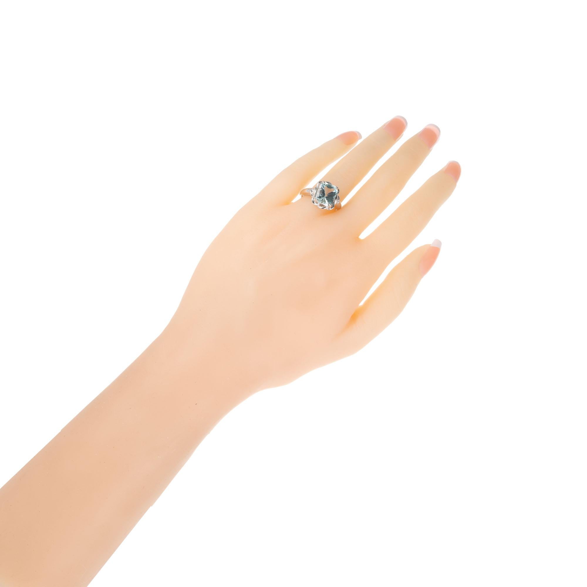 Women's 2.97 Carat Aquamarine Diamond Platinum Ring For Sale