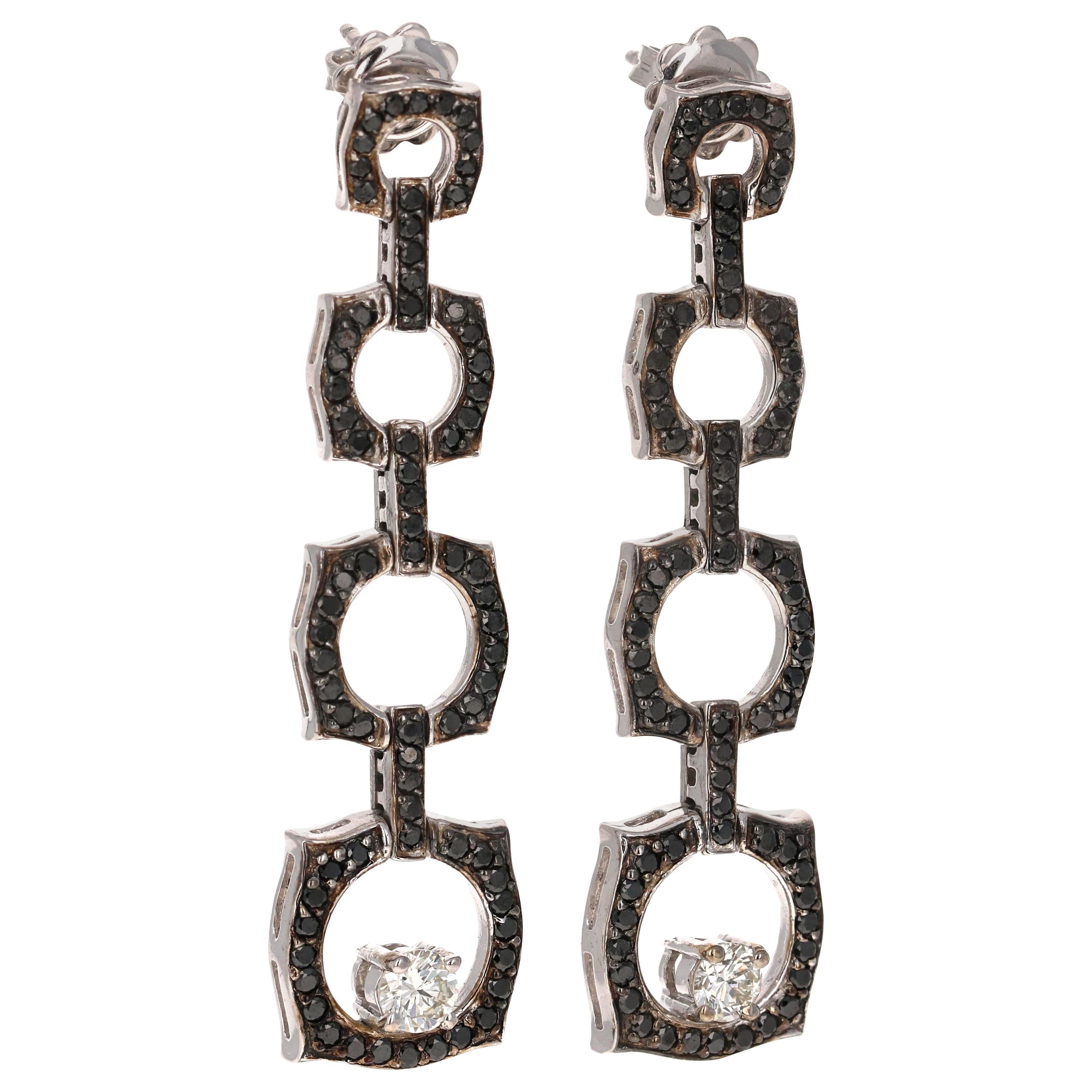 Boucles d'oreilles pendantes en or blanc 14 carats avec diamant noir de 2,97 carats