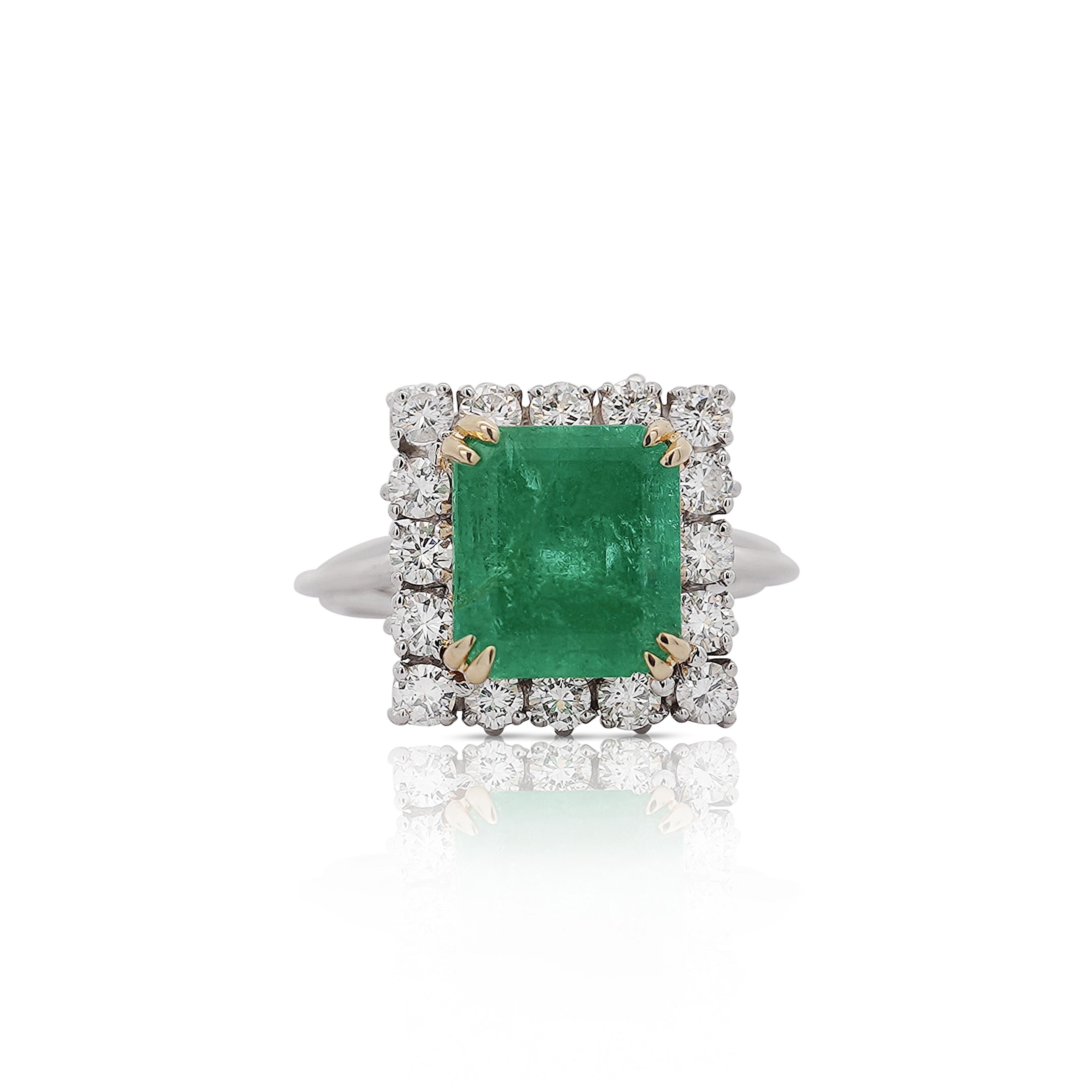 2,97 Karat Smaragdschliff Smaragd & Diamant Halo 18K Weißgold Vintage-Ring im Vintage-Stil mit Smaragdschliff im Angebot 6