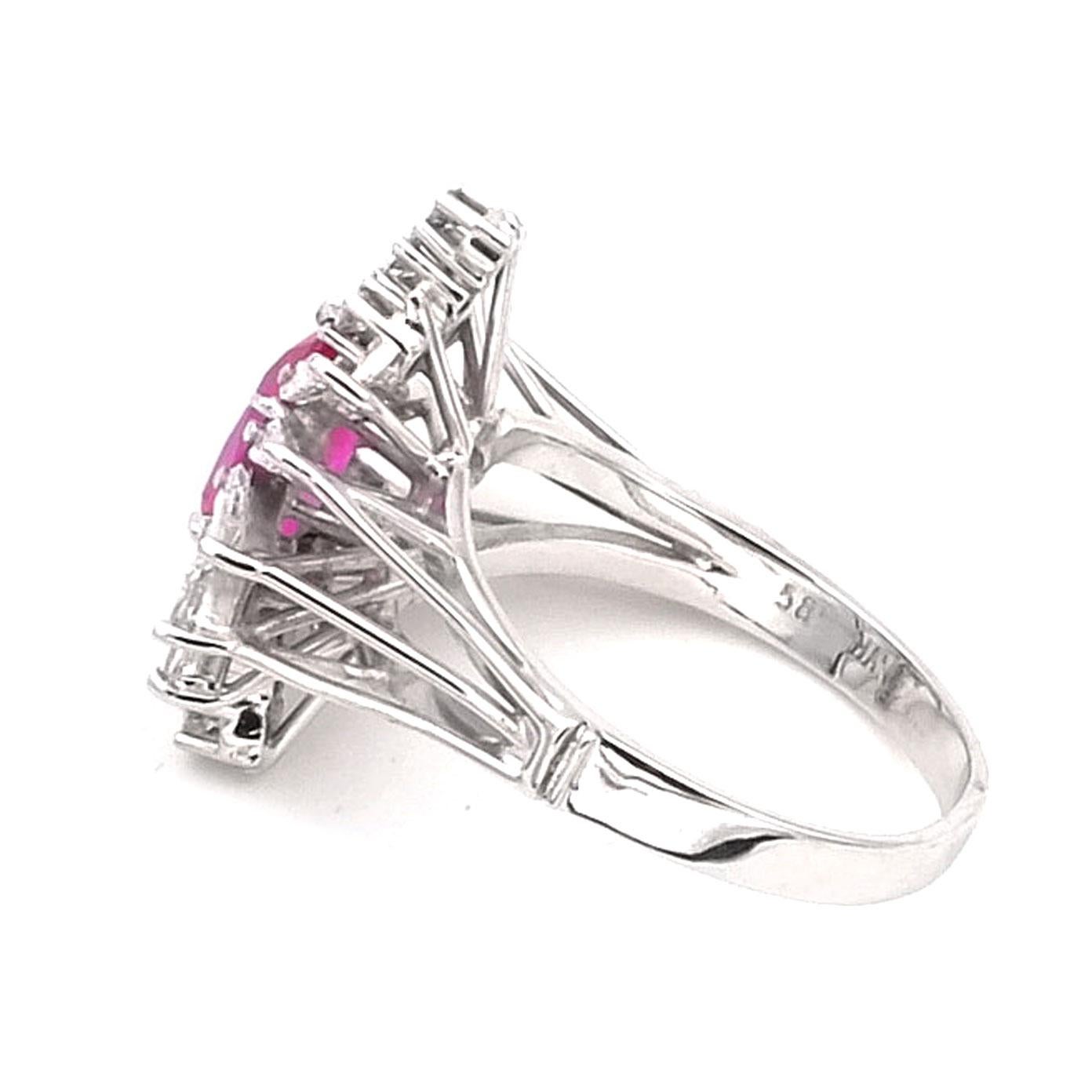 2.97 Carat No Heat Pink Sapphire Diamond White Gold Ring In Excellent Condition For Sale In Goettingen, DE
