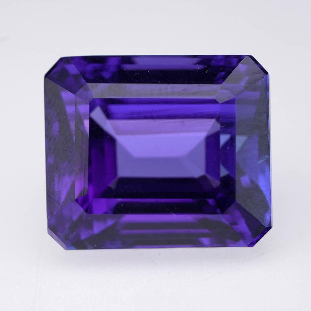 29.70 Carat Emerald Cut Tanzanite en Nuevo estado para la venta en New York, NY