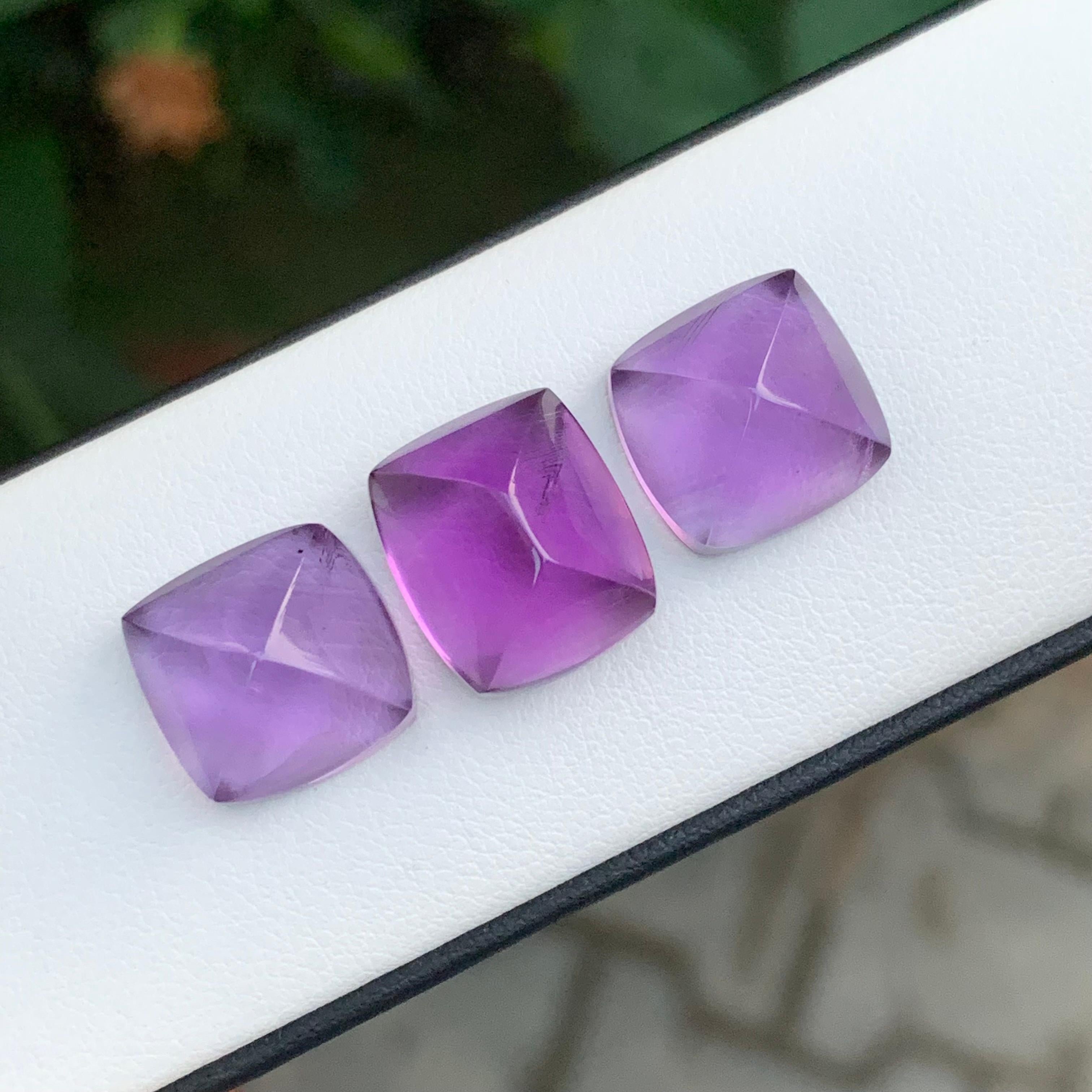 29.70 Carat Natural Loose Sugarloaf Amethyst Cabochons For Jewellery For Sale 1