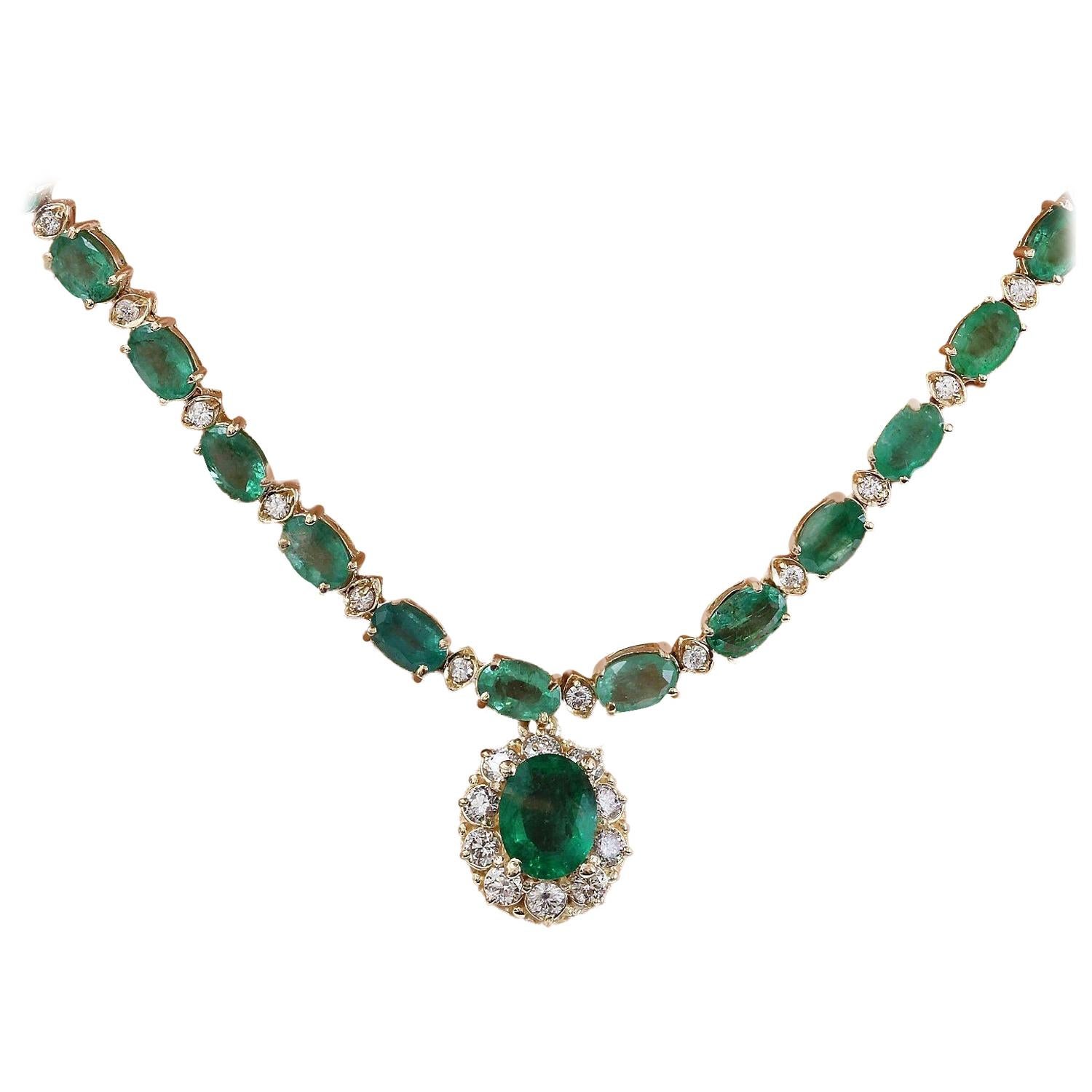 Natural Emerald Diamond Necklace In 14 Karat Solid Yellow Gold  For Sale